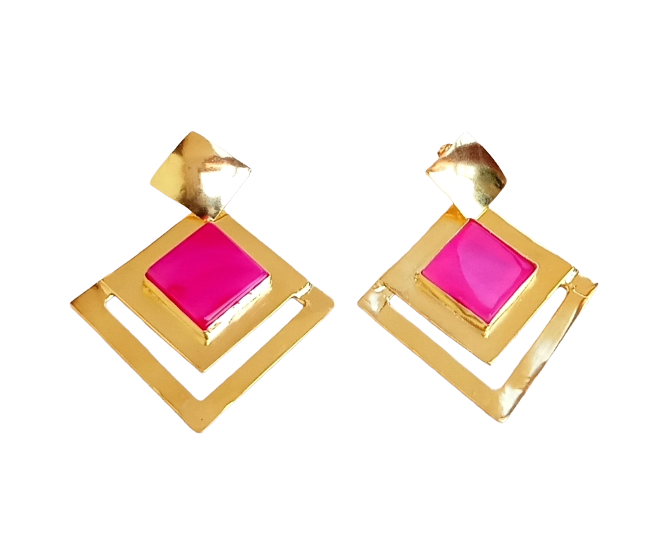 Amazing Gold plated Magenta Onyx Stone light Weight charming Designer Statement Earrings
