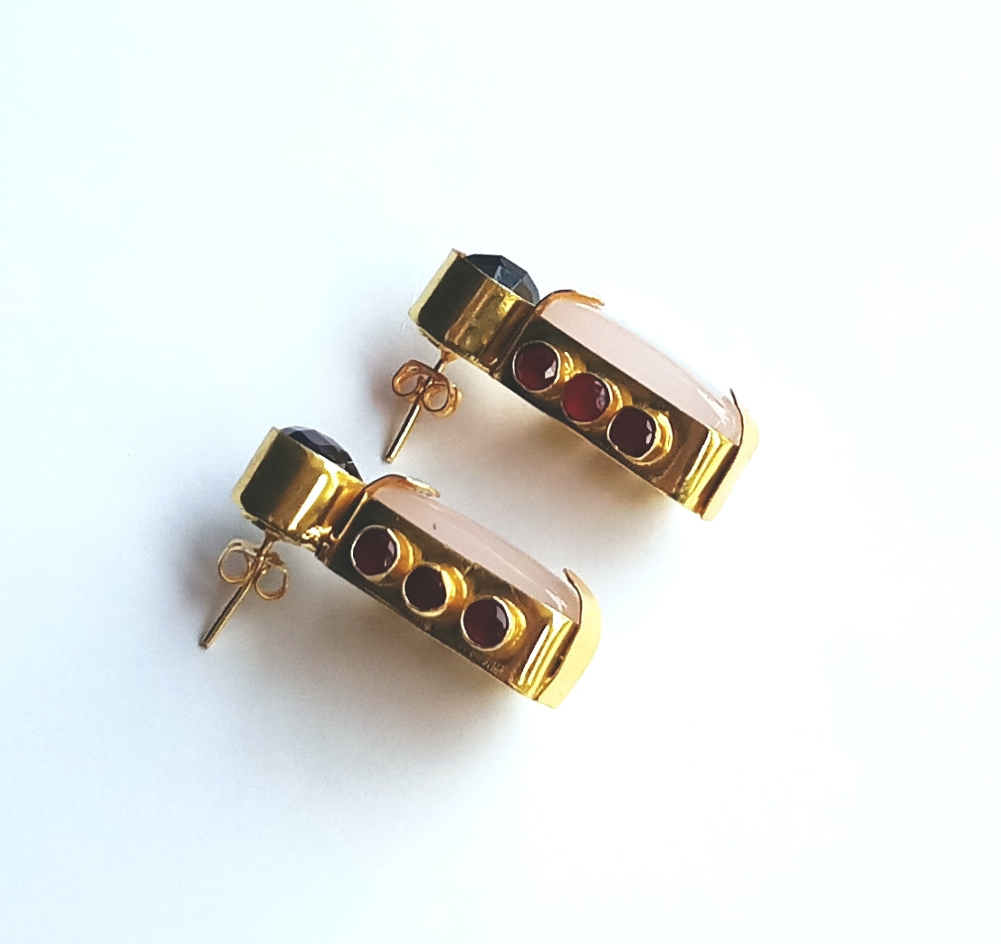 Amazing Gold plated Rose Quartz-Amethyst-Red Onyx Stone Designer light Weight Statement Earrings
