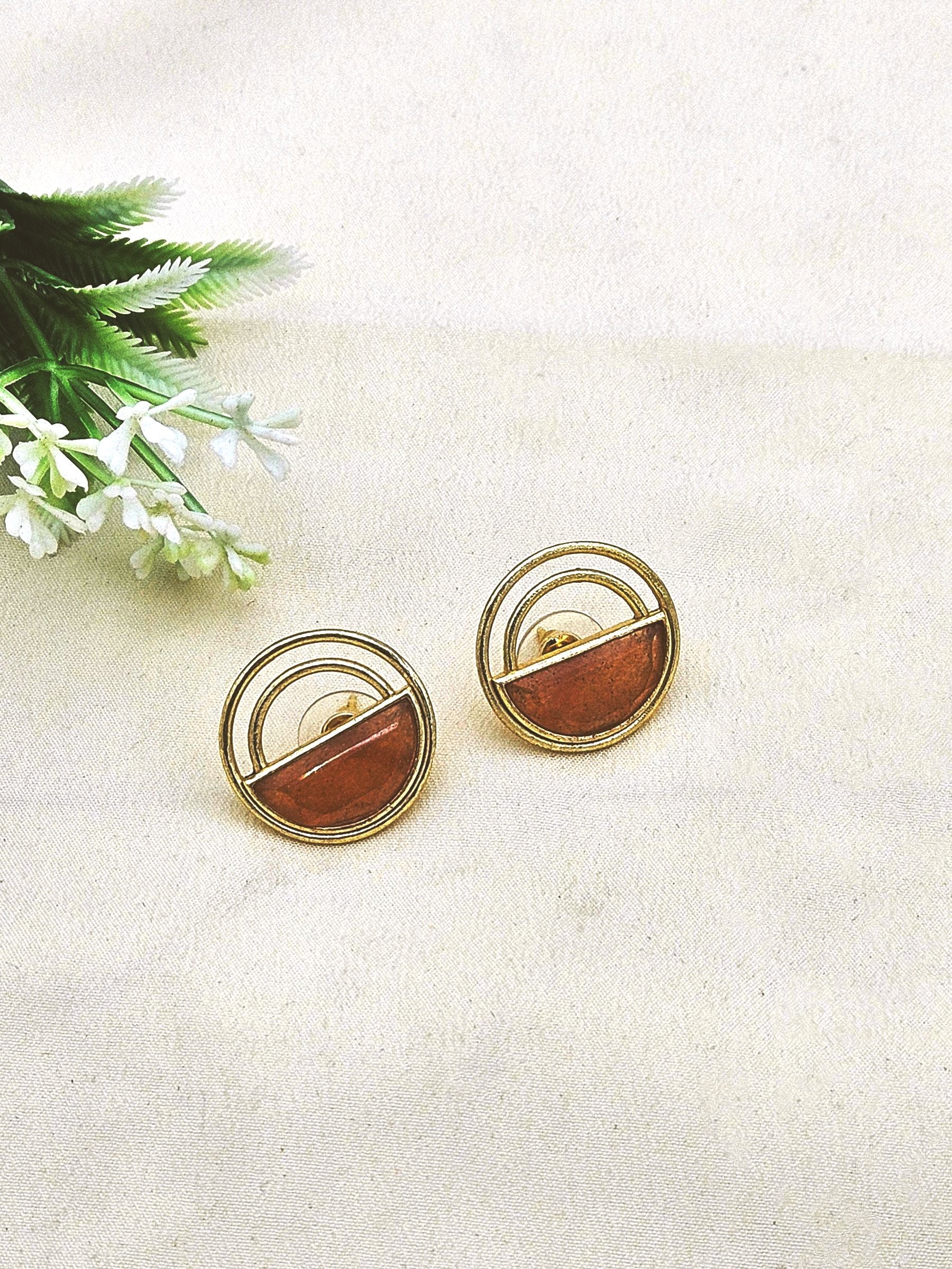 Fine Artistic Gold plated Semi Precious Stone Chips amazing designer Light Weight Earrings