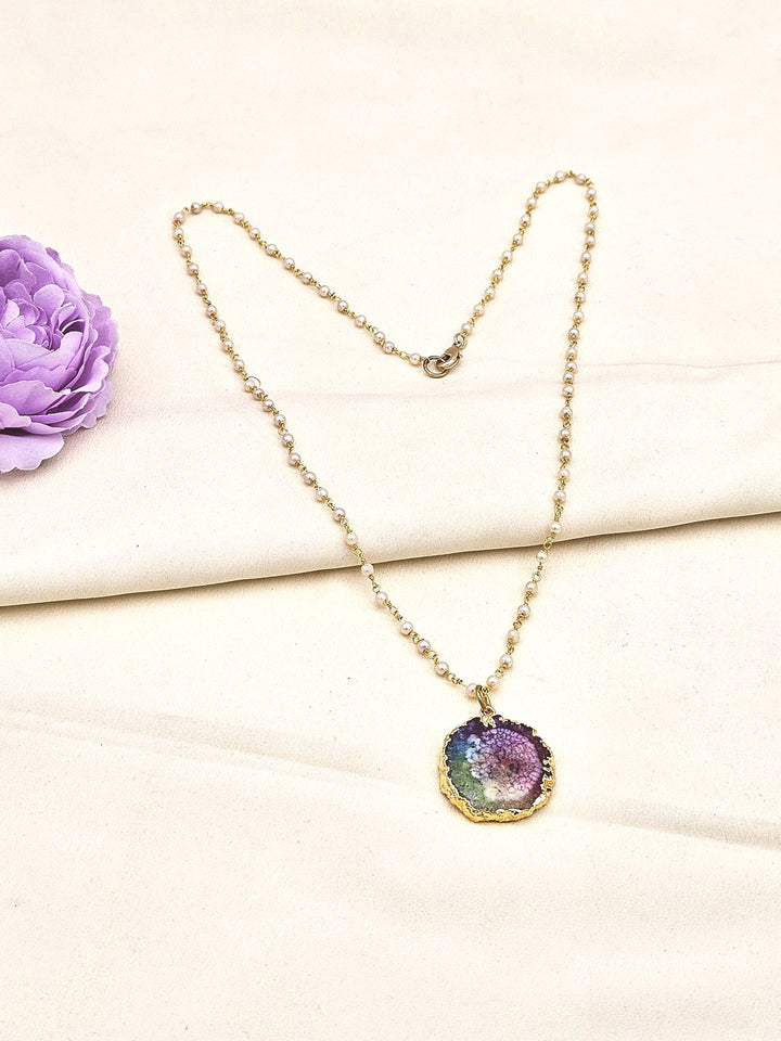 Attractive Gold plated Multi colored Solar Quartz Pearl Light weight Chain Pendant Necklace