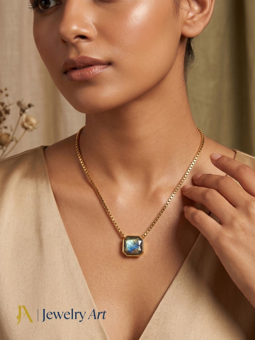 Gold plated labradorite gemstone pendant adjustable chain necklace lightweight designer jewelry
