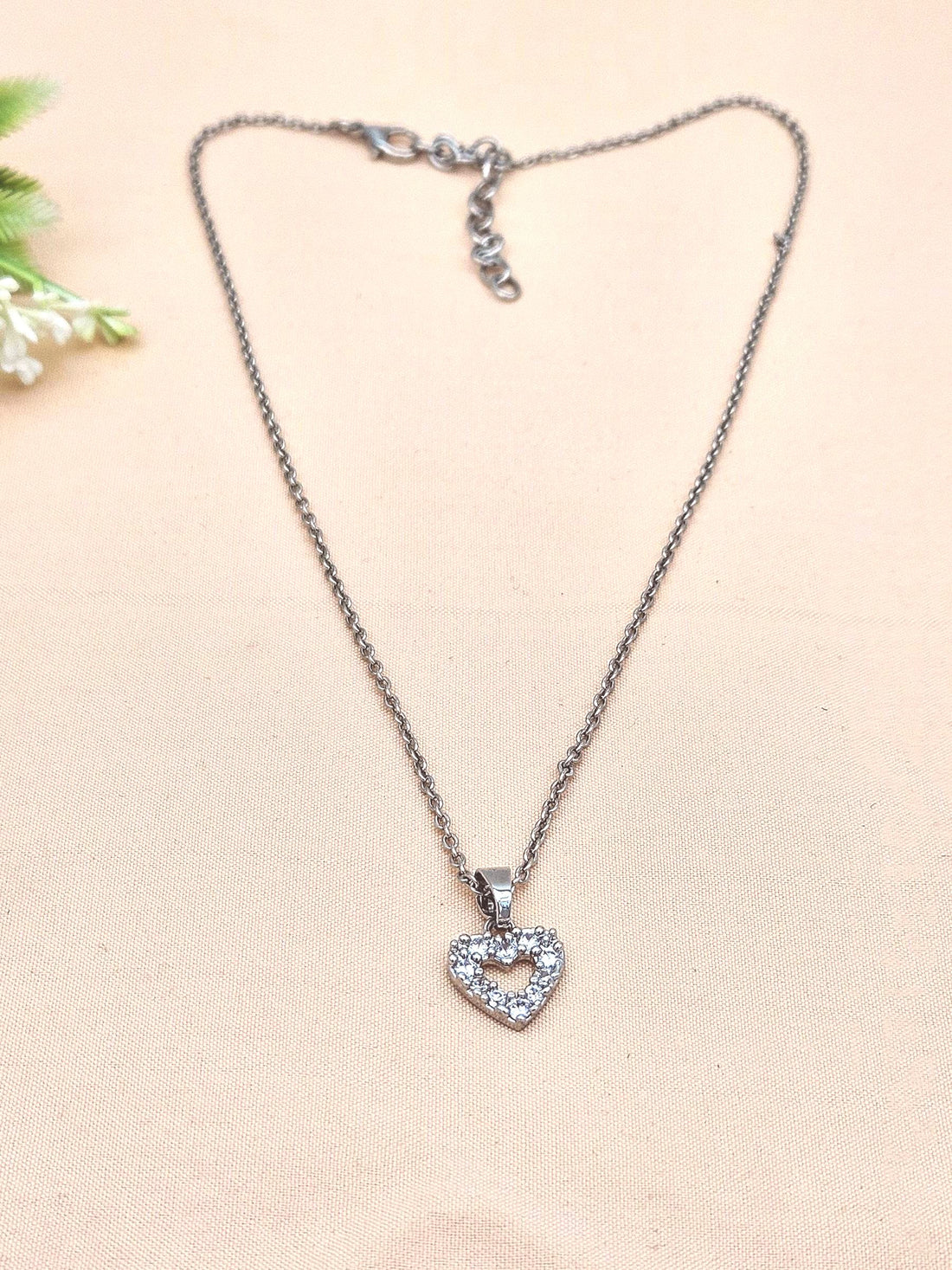 Stunning White Rhodium plated Cubic Zirconia Stone Light weight Heart Shape Chain Pendant