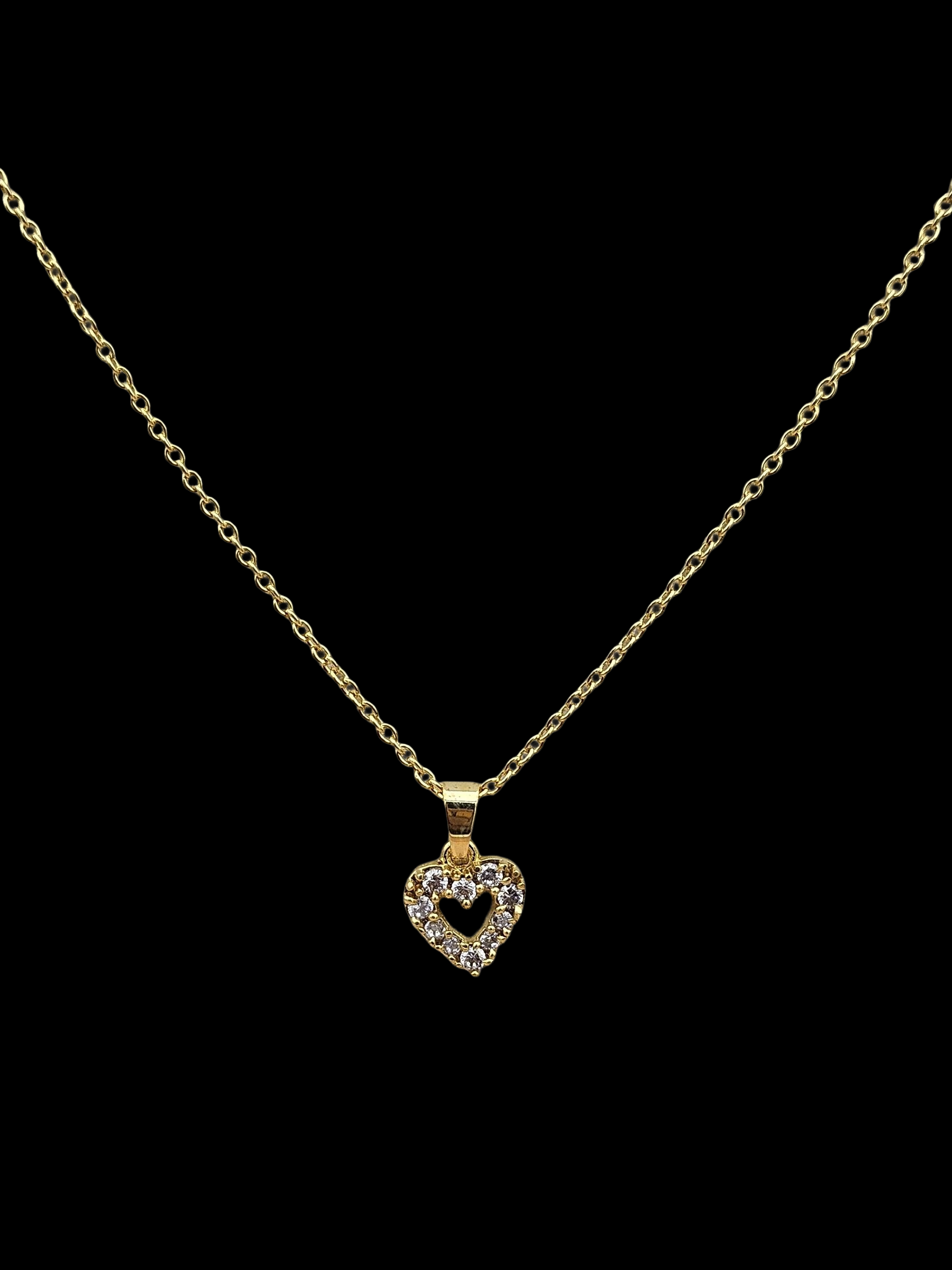 Stunning Gold plated Cubic Zirconia Stone Light weight Heart Shape Chain Pendant