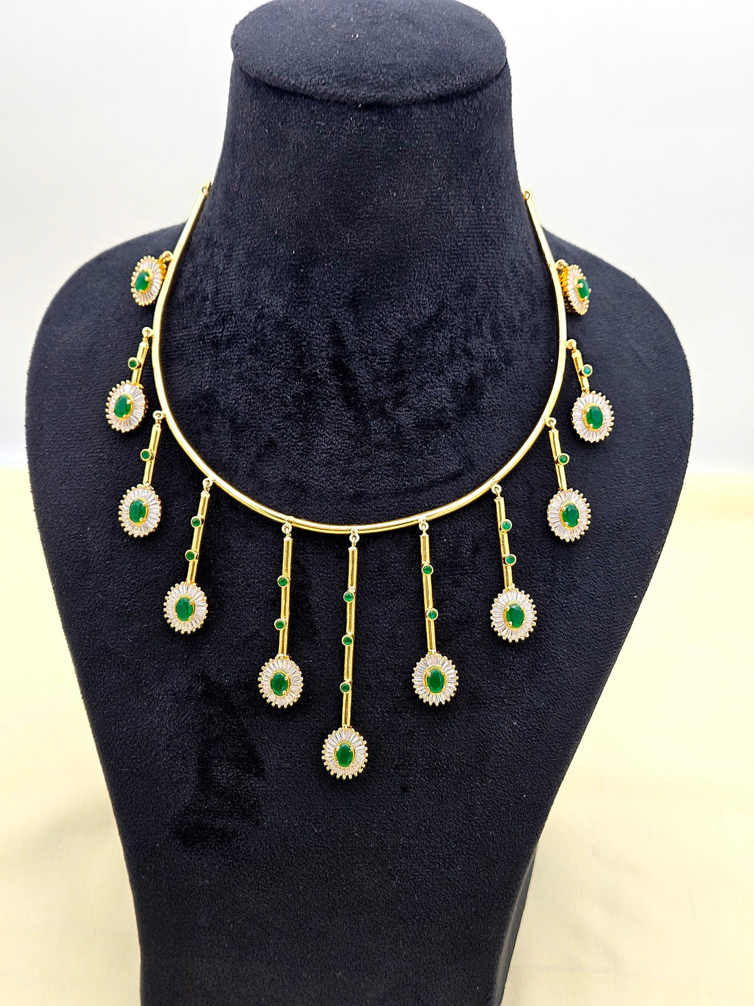 Elegant Gold plated Cubic Zirconia-Green Hydro Quartz Statement Necklace