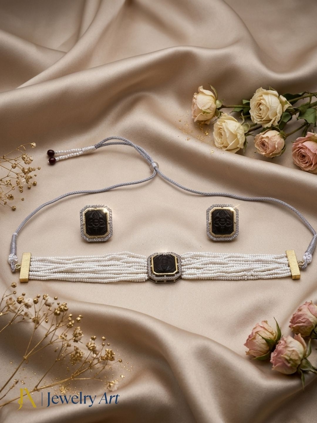Fashion choker earrings set with AD stones black carving glass and pearls
