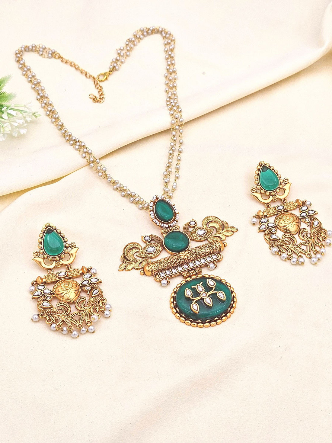 Elegant Antique Gold plated Green Onyx-Glass Polky Pearl Statement Necklace-Earring Set