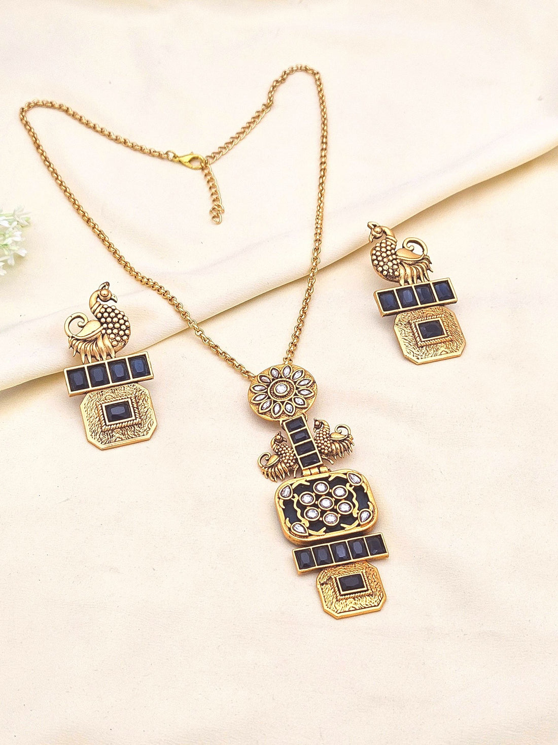 Gorgeous Antique Gold plated Black Glass Stone -Synthetic Polky Statement Necklace-Earring Set