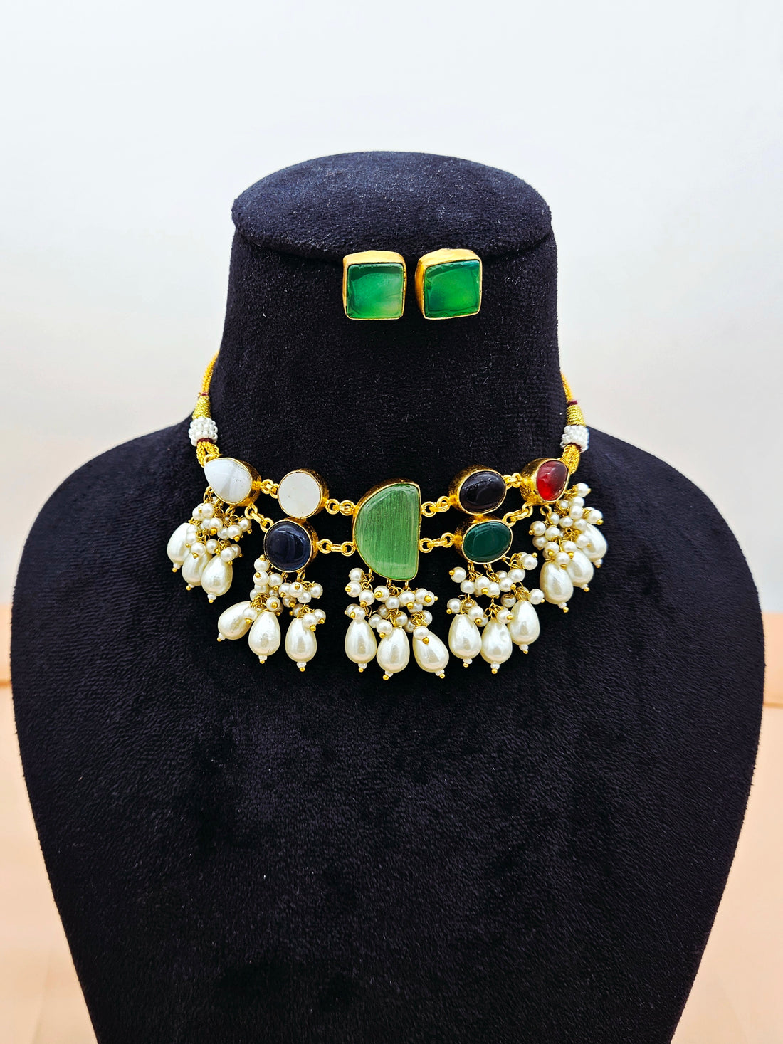 Awesome Antique Gold plated Multi Color  Glass Stone-Pearl Color Necklace-Stud Earring Set