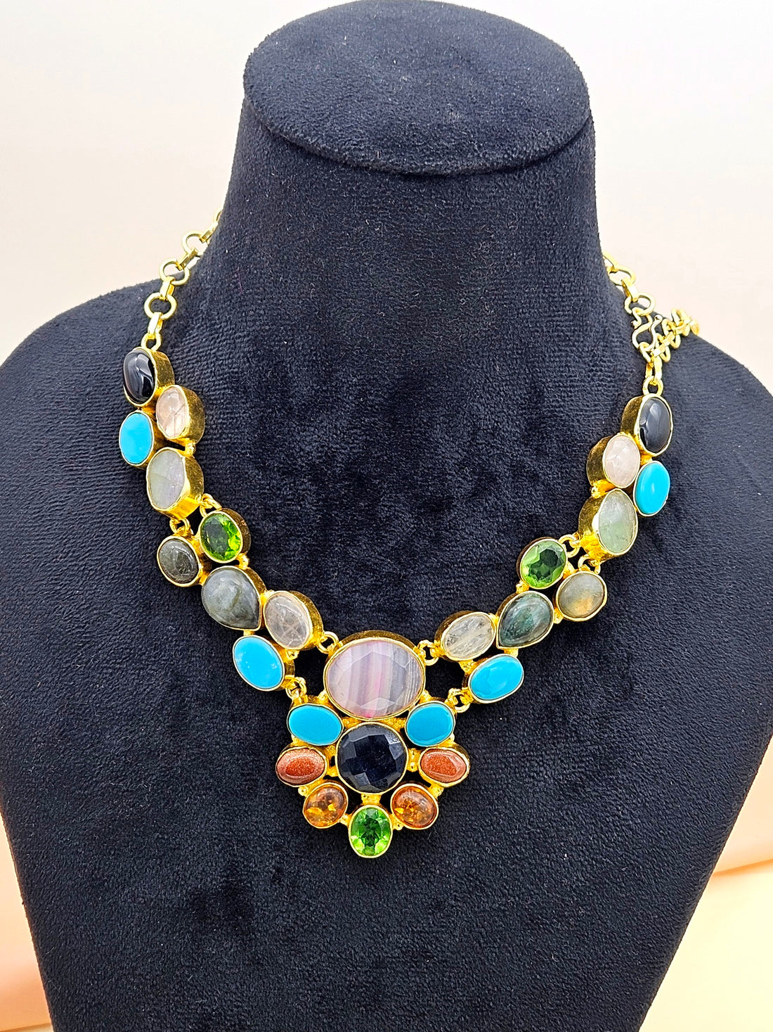 Awesome Gold plated Multi color Semi Precious Stones attractive Designer Costume Statement Necklace