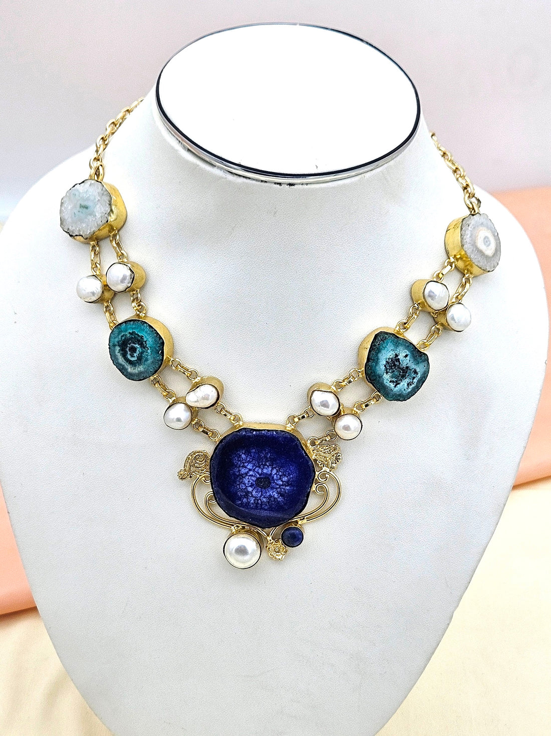 Charming Gold plated Multi Color Solar Quartz-Pearl Light Weight Statement Necklace