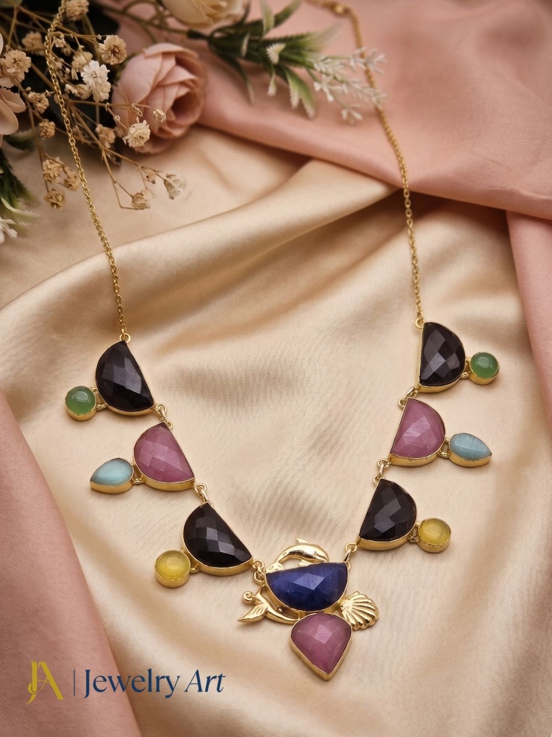 Exclusive lightweight statement necklace with elegant multicolor stone detailing
