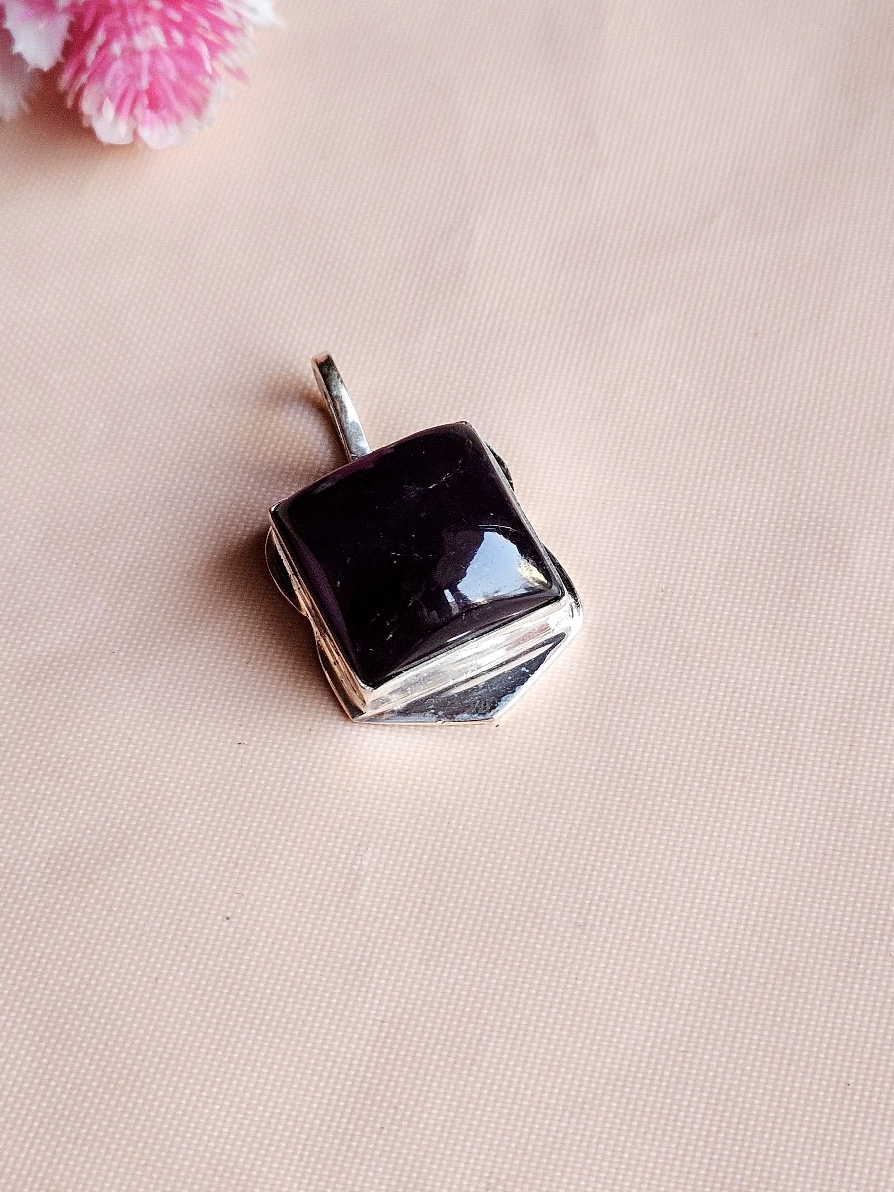 Stylish Amethyst Gemstone Pendant for Men – Silver Plated GS Handmade Designer Pendant