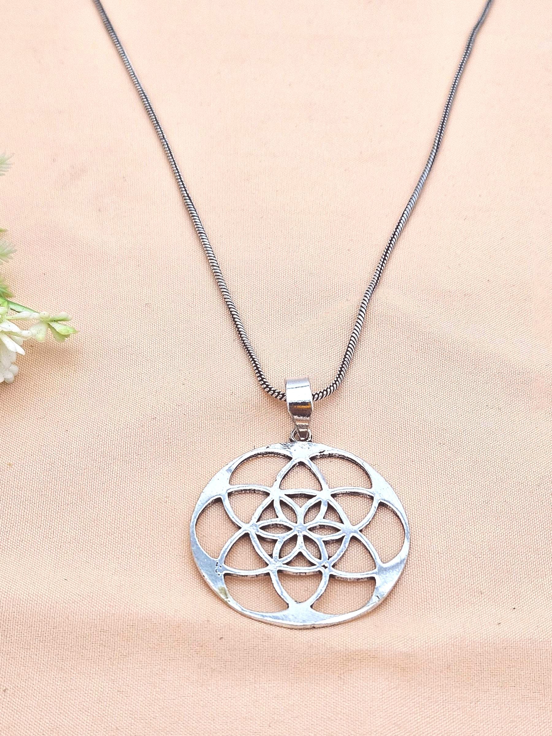 Awesome GS Oxidized Six Circle Floral Cute Designer Light Weight Chain Pendant