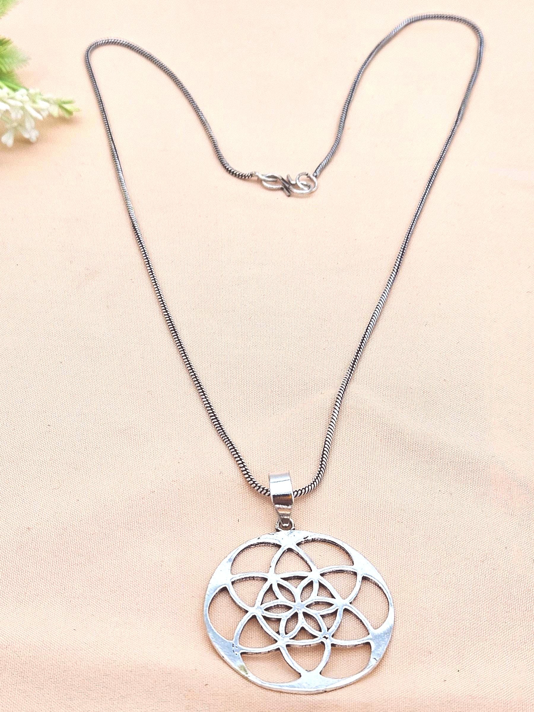 Awesome GS Oxidized Six Circle Floral Cute Designer Light Weight Chain Pendant