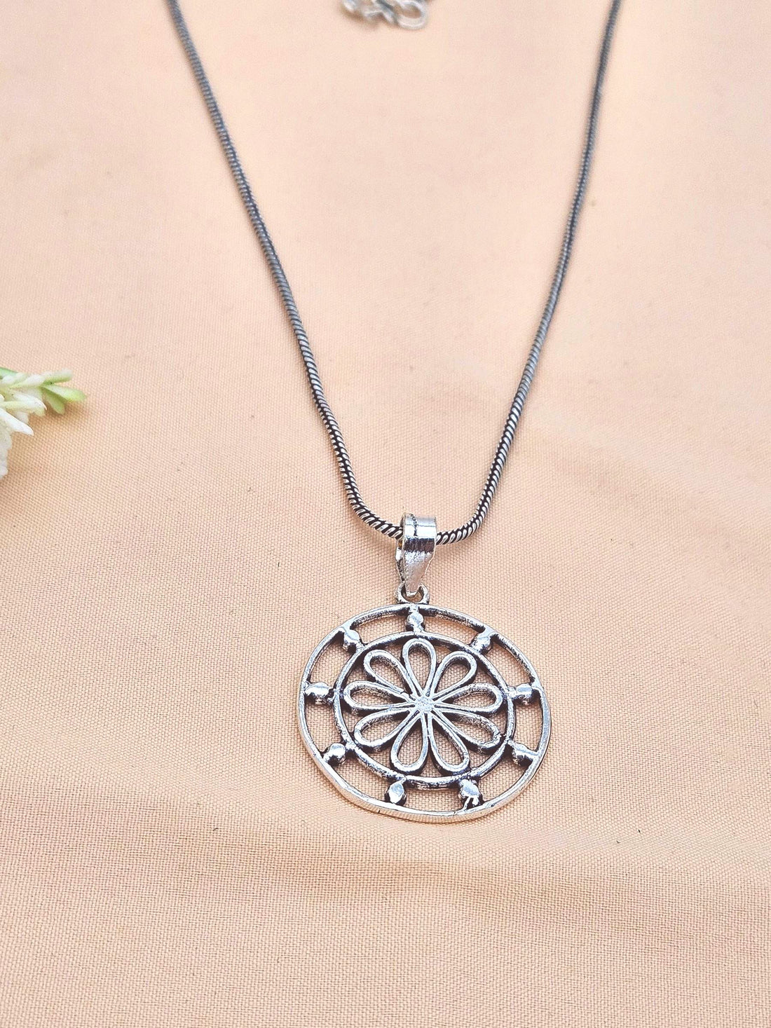 Awesome GS Oxidized Floral Designer Light Weight Chain Pendant