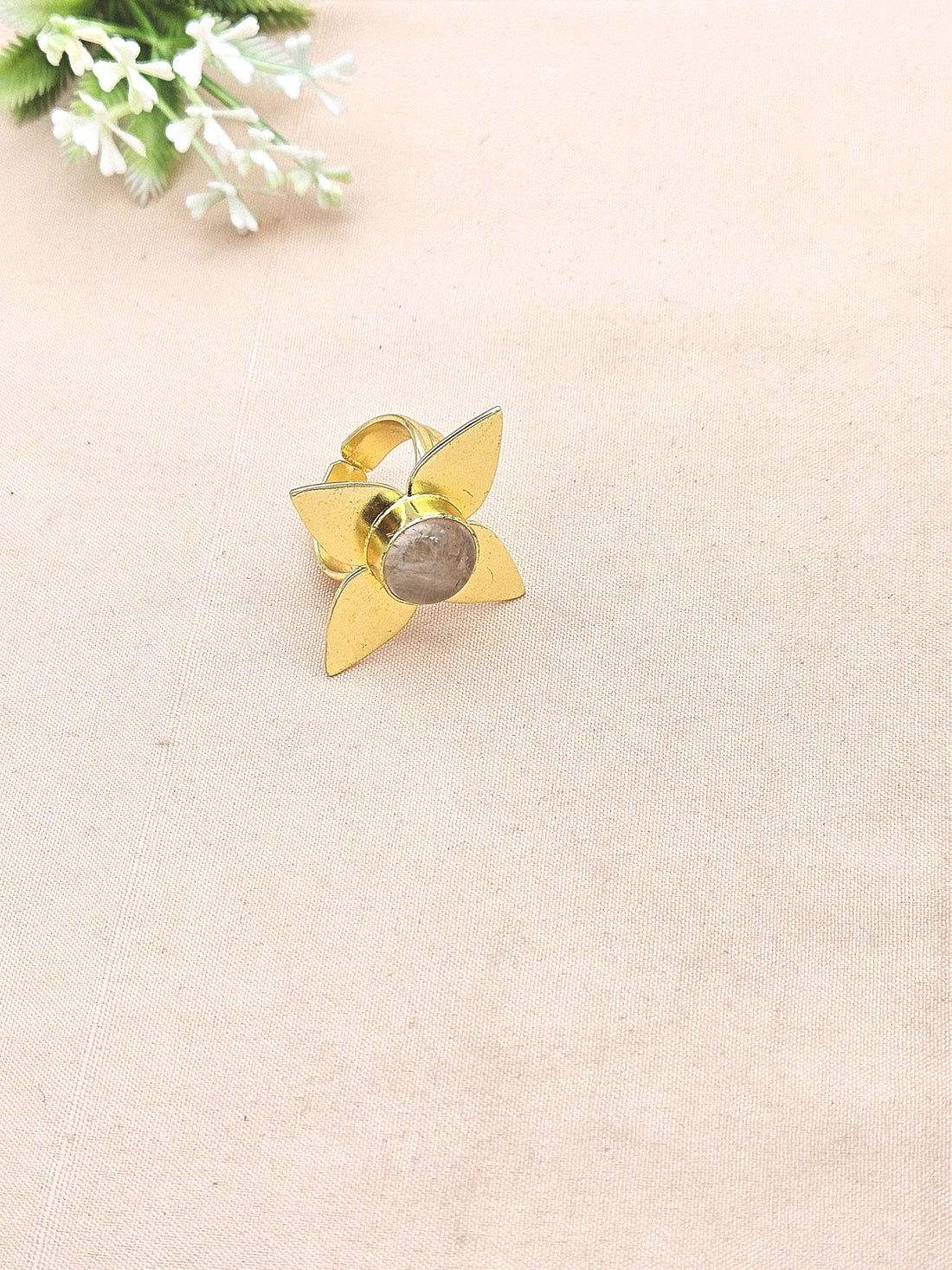 Awesome Gold plated Rose Quartz Stone Charming Leaf Designer US 8 Adjustable Finger Ring