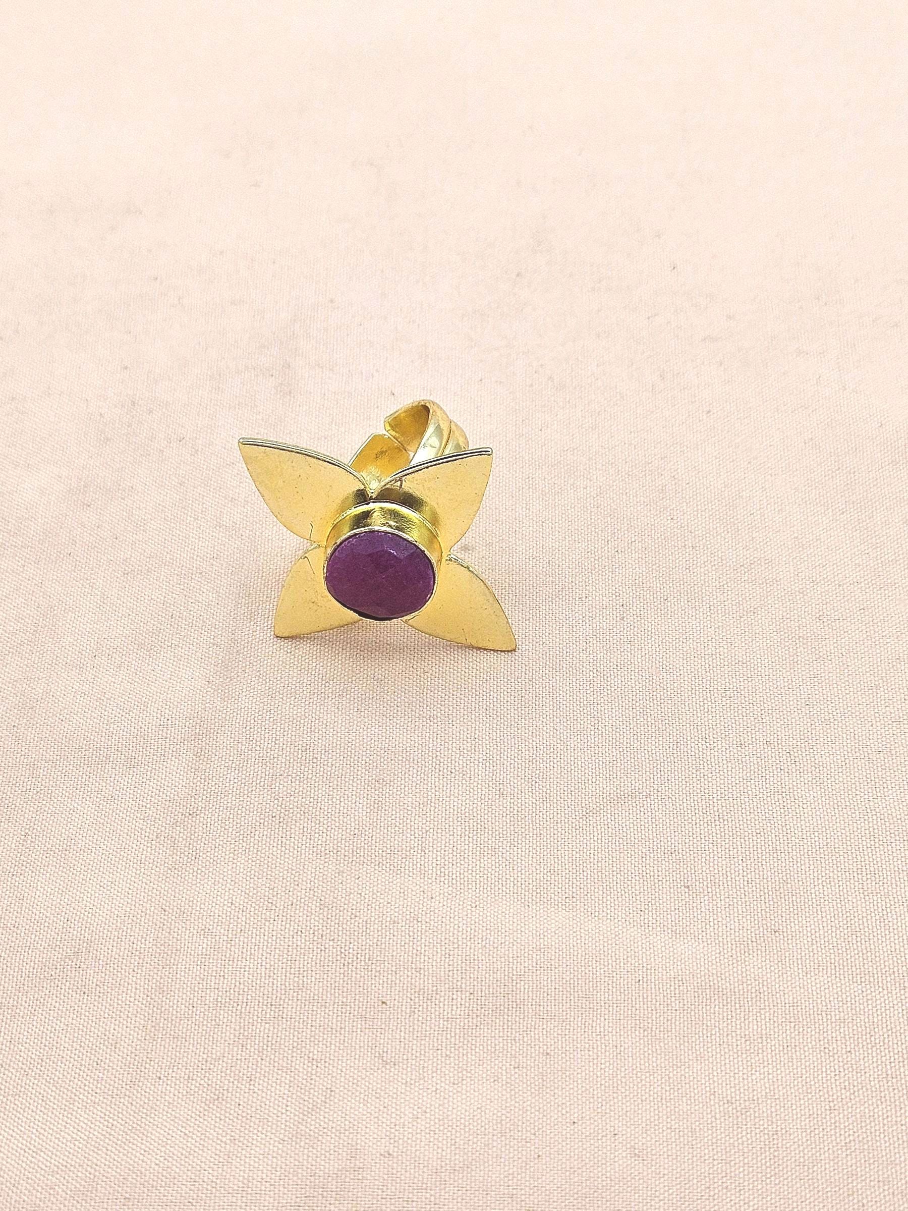 Awesome Gold plated Red Hathipara Charming Leaf Designer US 7 Adjustable Finger Ring