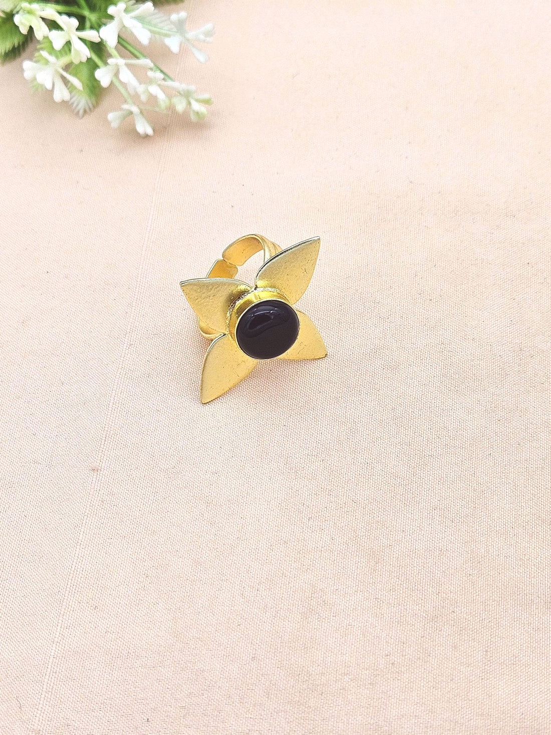 Awesome Gold plated Black Onyx Stone Charming Leaf Designer US 7.5 Adjustable Finger Ring