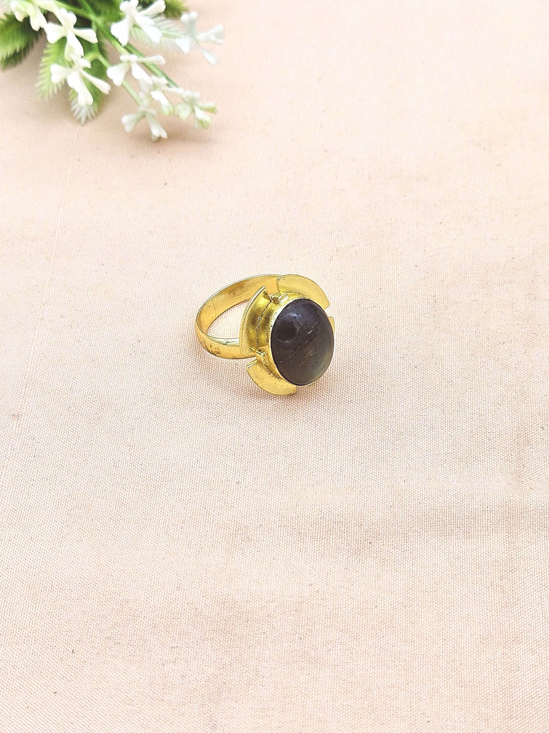 Handmade Gold plated Labradorite Ring for Women - Elegant Gemstone Fashion Jewelry
