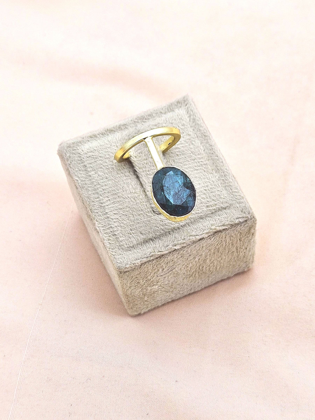 Elegant Handmade Gold plated Green Hathipara stone Band Design Ring - Women's Fashion Jewelry