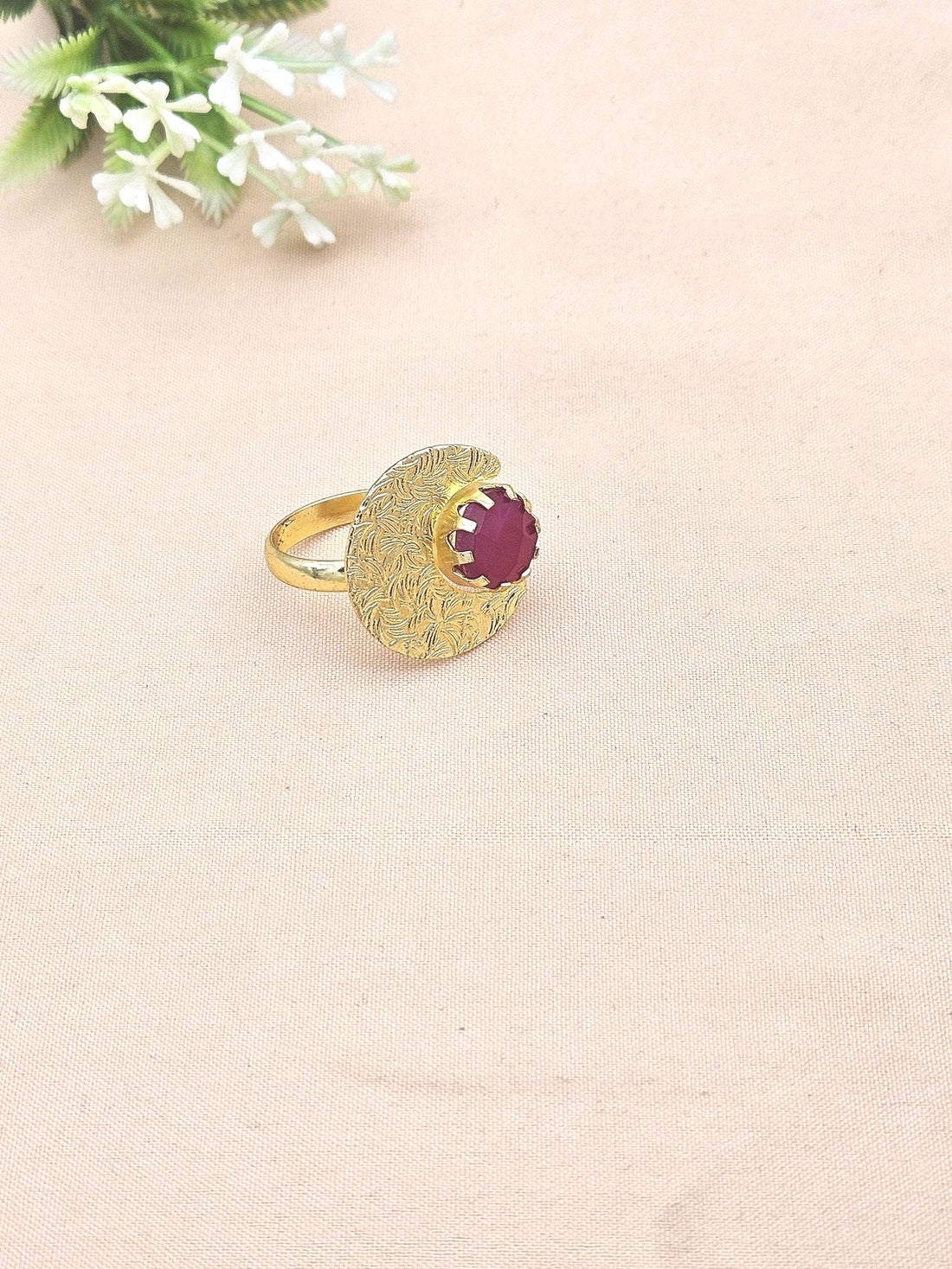 Awesome Gold plated Red Onyx stone Round Designer Finger Ring for women