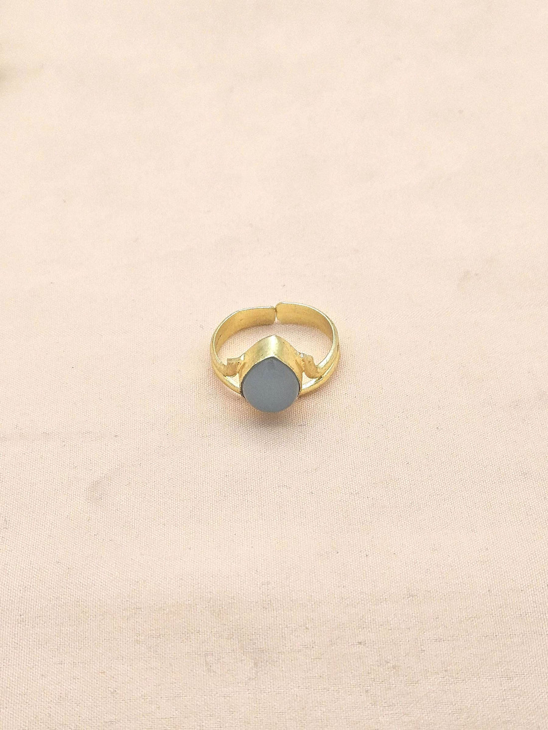 Awesome Gold plated Chalcedony stone Designer Light Weight Finger Ring for women