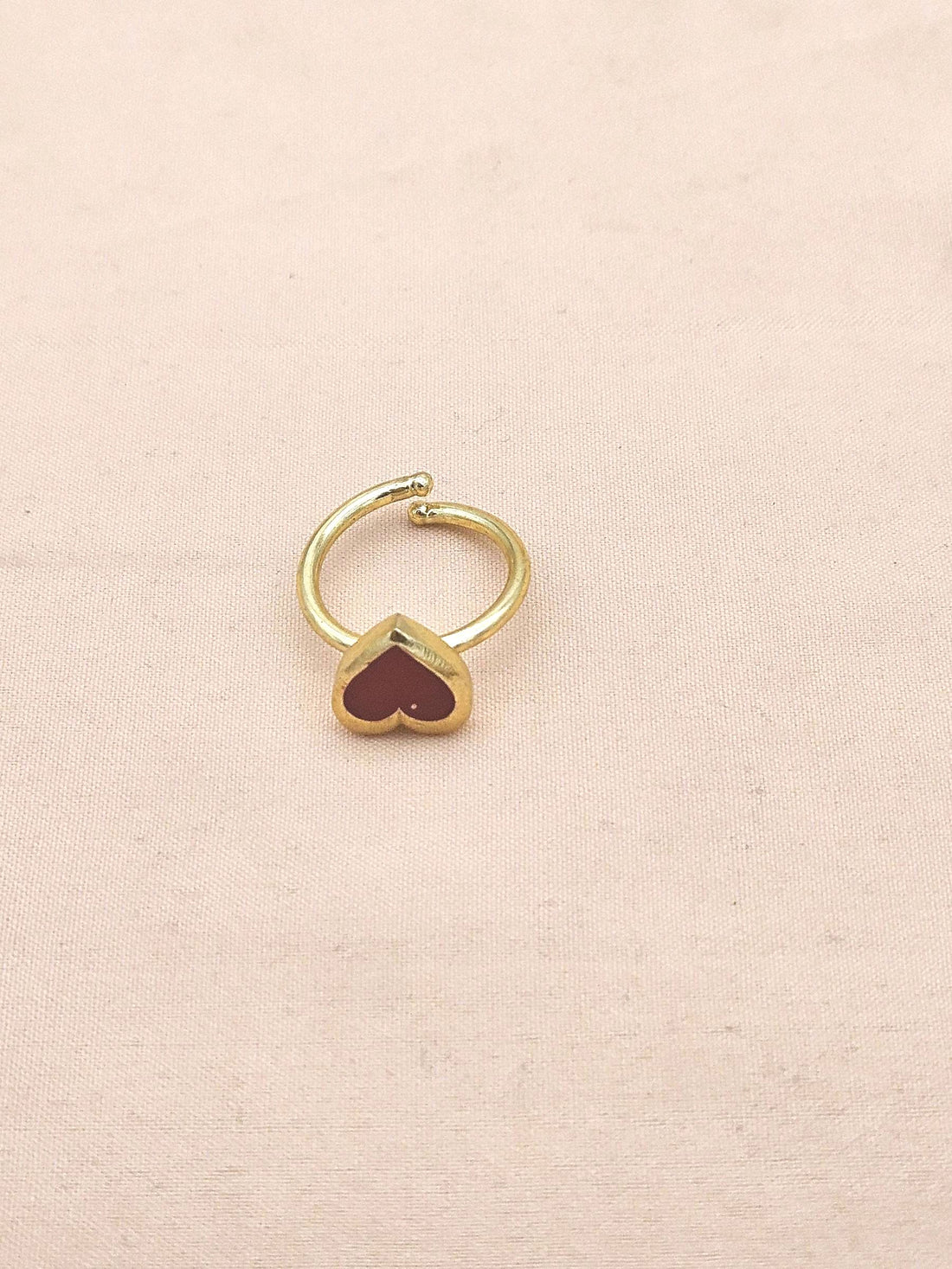 Amazing Antique Gold Heart shape Red Enamel Awesome Designer Finger Ring