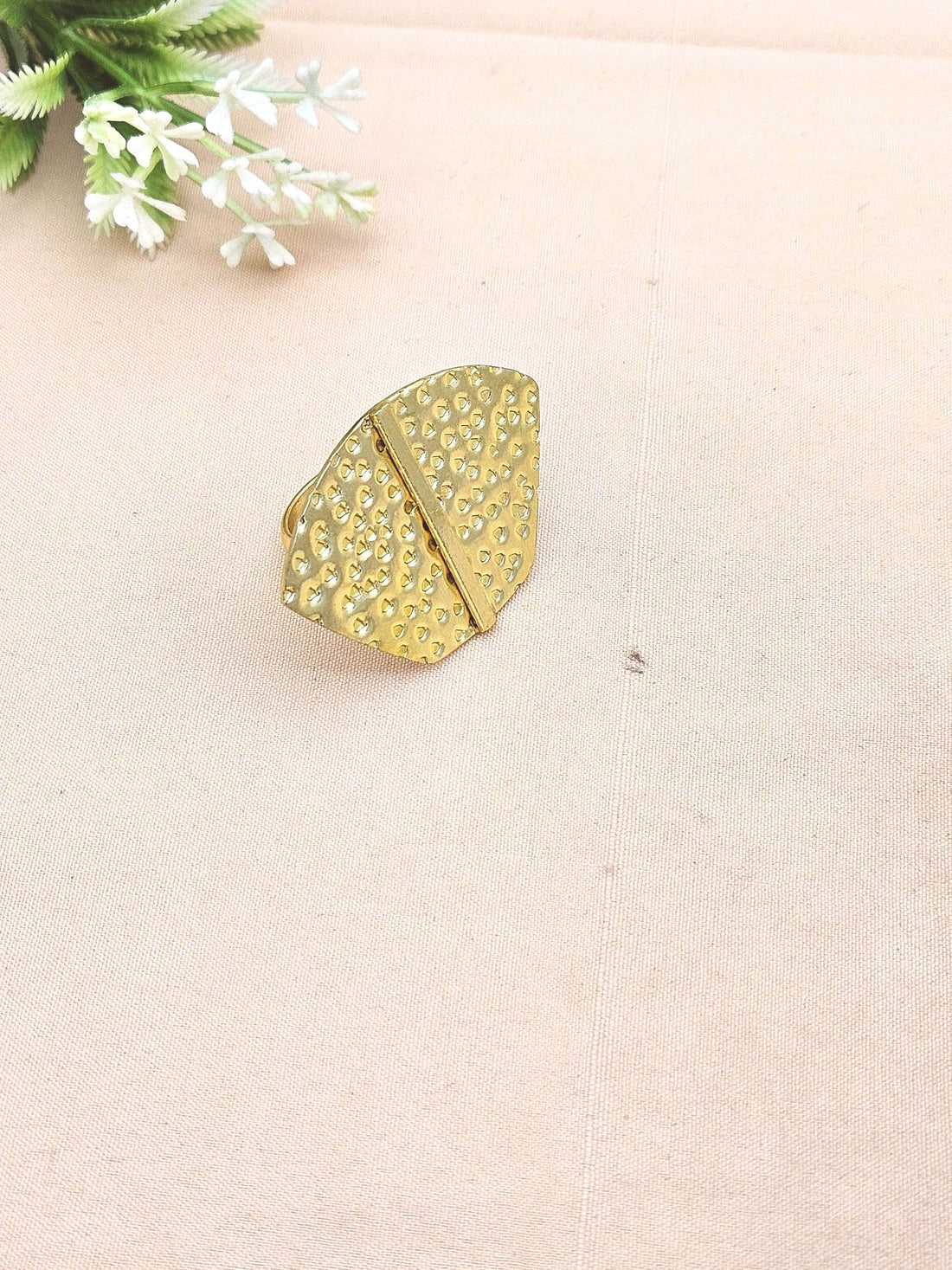 Charming Gold plated Hammered Fly shape Designer US Size 8 Finger Ring for women