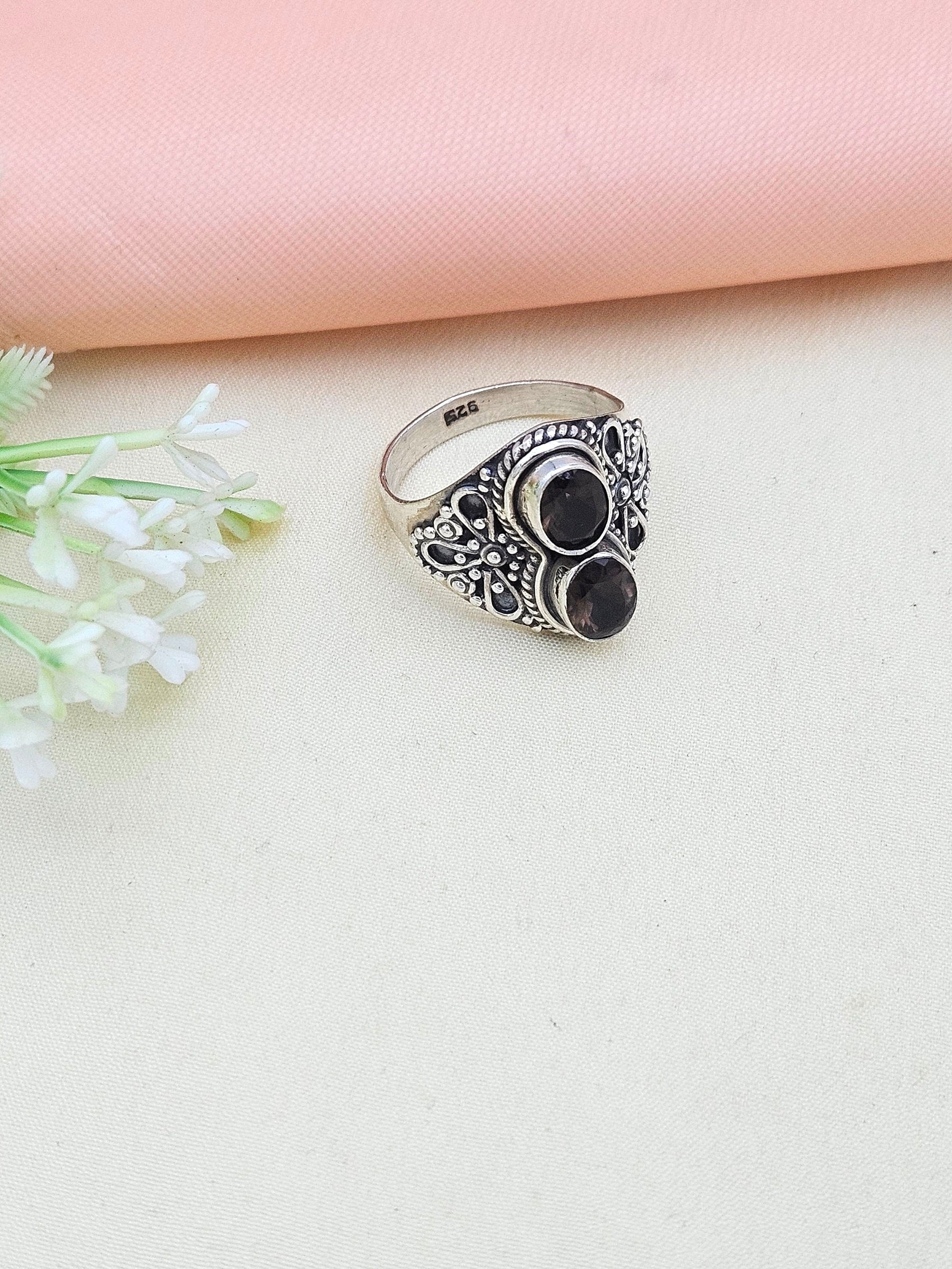 Fine Handcrafted 925 Silver Oxidized Variant Semi Precious Gem Stones Awesome Designer Finger Ring