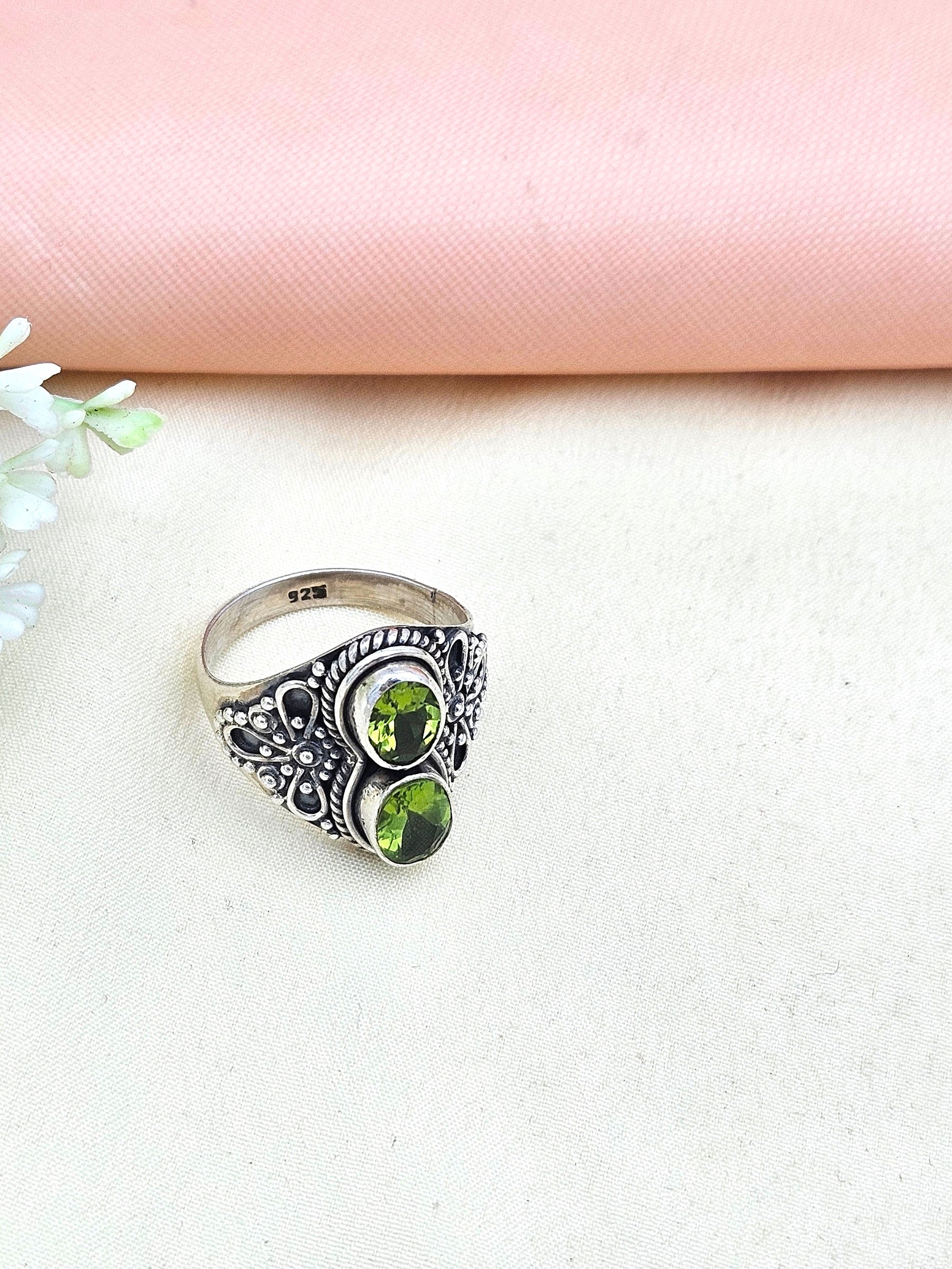 Fine Handcrafted 925 Silver Oxidized Variant Semi Precious Gem Stones Awesome Designer Finger Ring