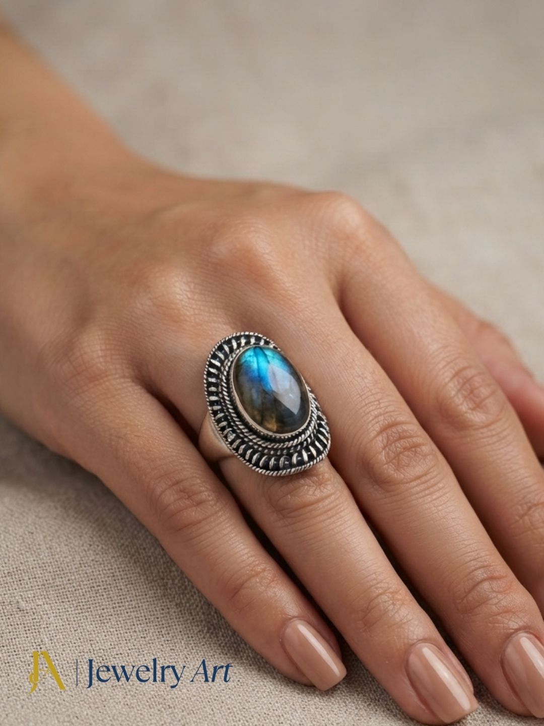 Model showcasing 925 silver Labradorite gemstone finger ring