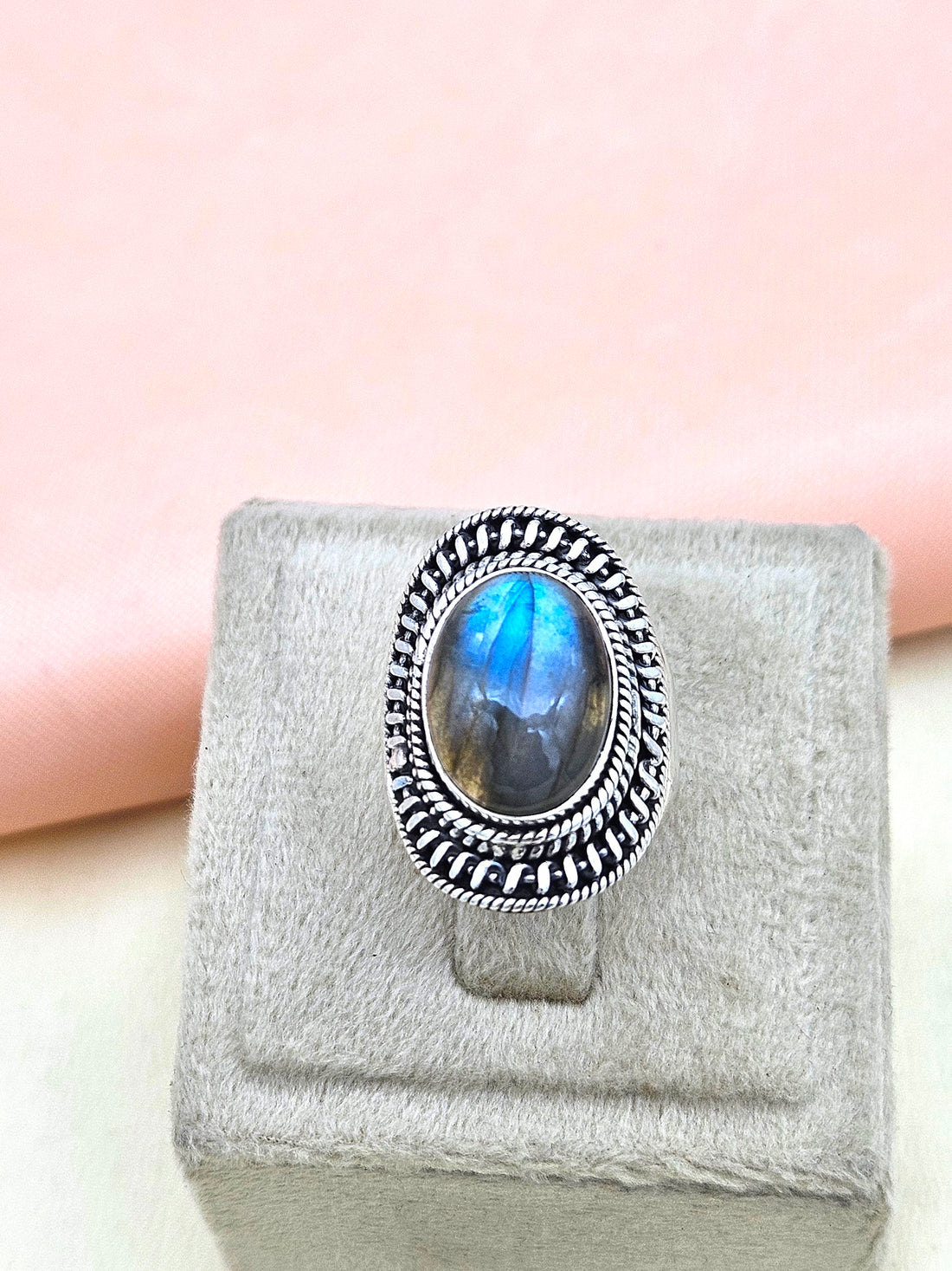 Stunning Designer 925 Silver Oxidized Variant Semi Precious Gem Stone Fine Handcrafted Finger Ring