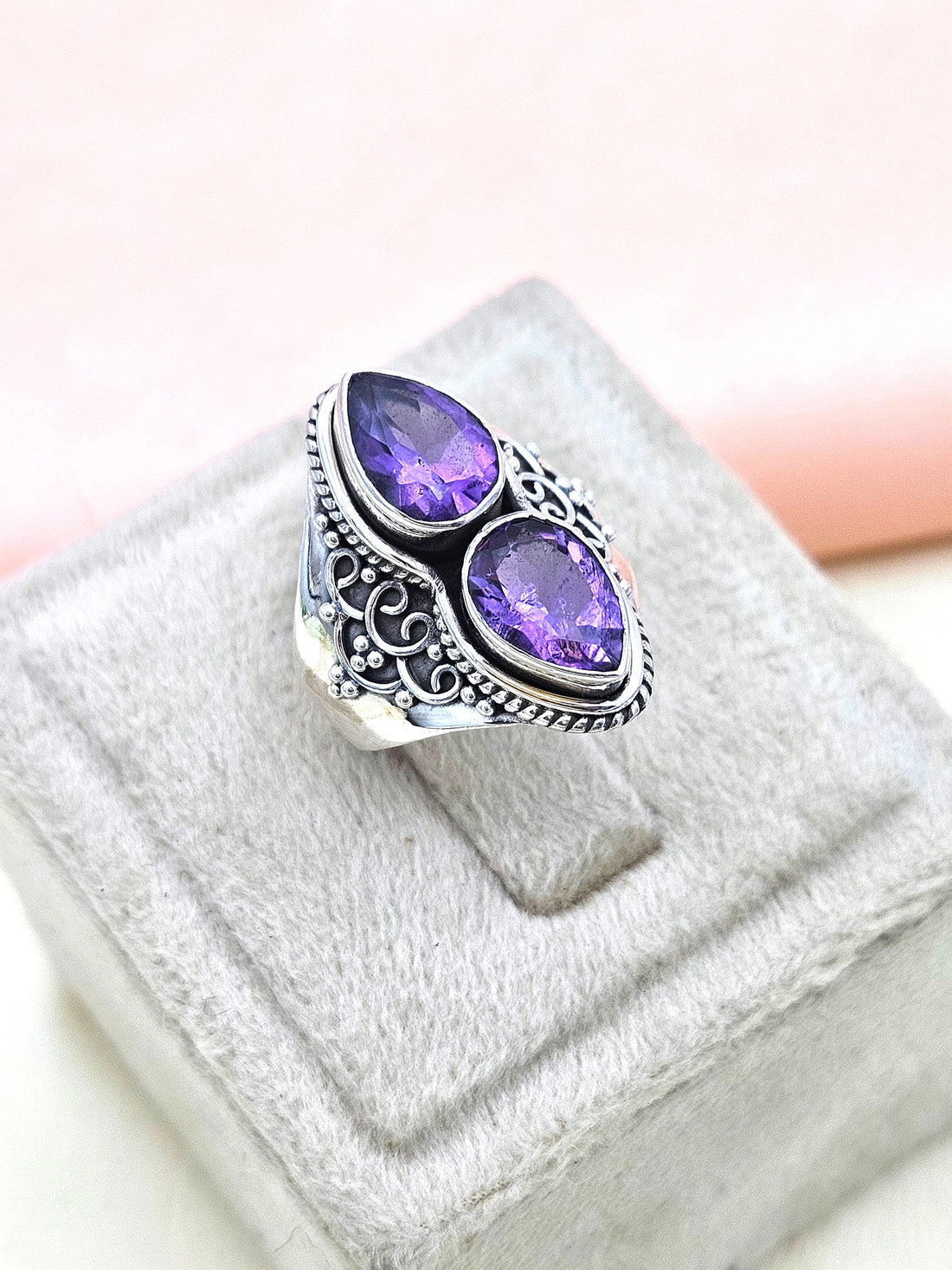 Fine Handcrafted 925 Silver Oxidized Variant Gem Stones Awesome Designer Finger Ring