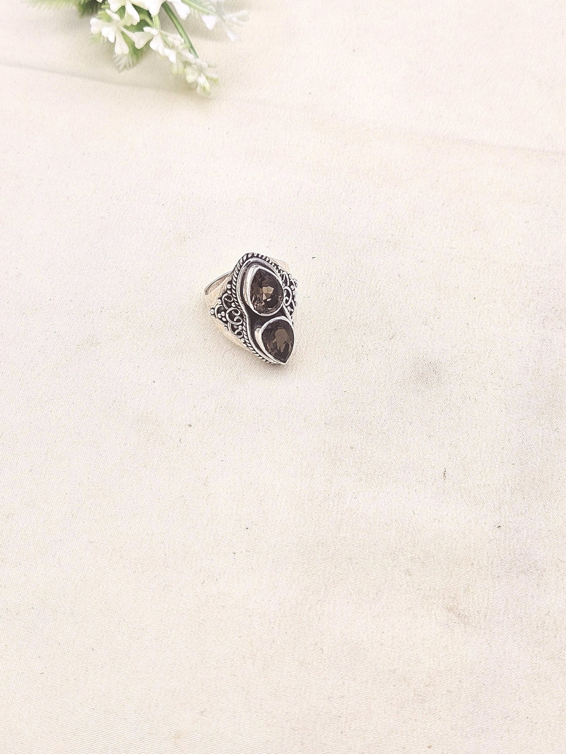 Fine Handcrafted 925 Silver Oxidized Variant Gem Stones Awesome Designer Finger Ring