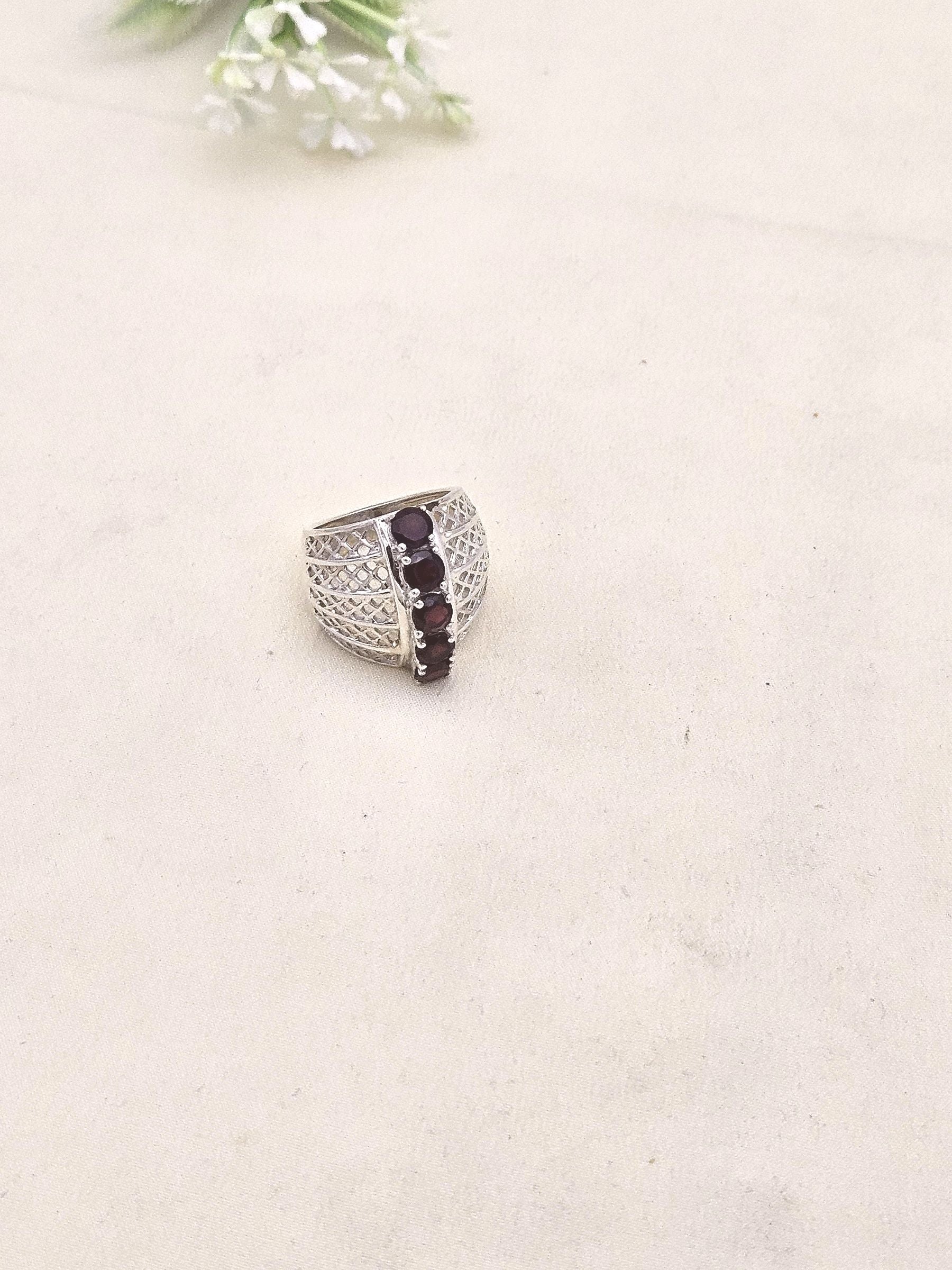 Fine Handcrafted 925 Silver Oxidized Semi Precious Gem Stones Awesome Designer Finger Ring