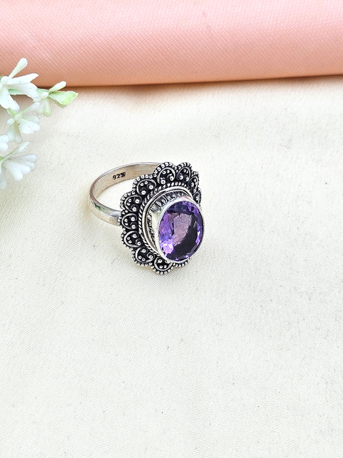 Fine Handcrafted 925 Silver Oxidized Variant Gem Stones Awesome Designer Finger Ring