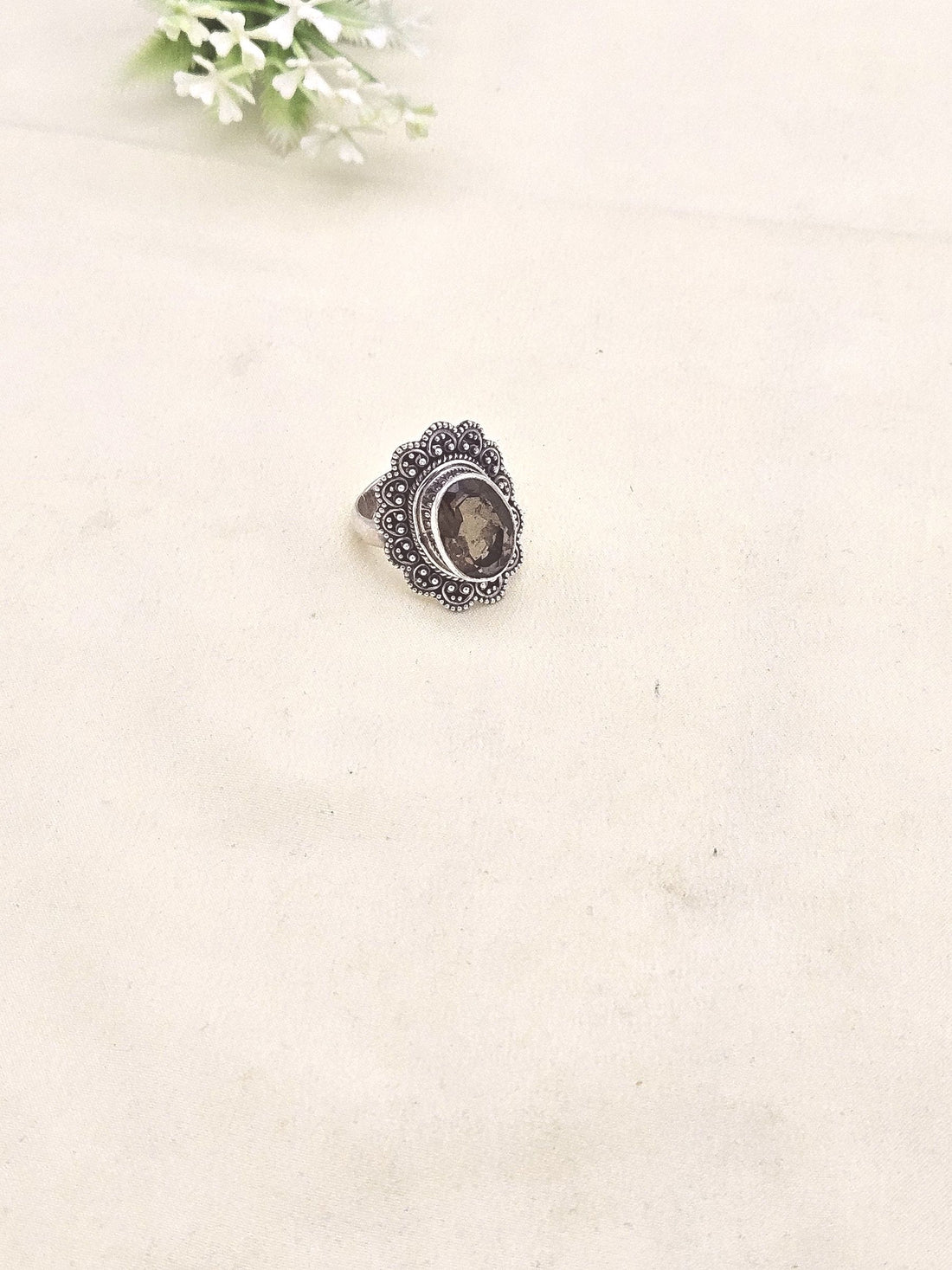 Fine Handcrafted 925 Silver Oxidized Variant Gem Stones Awesome Designer Finger Ring