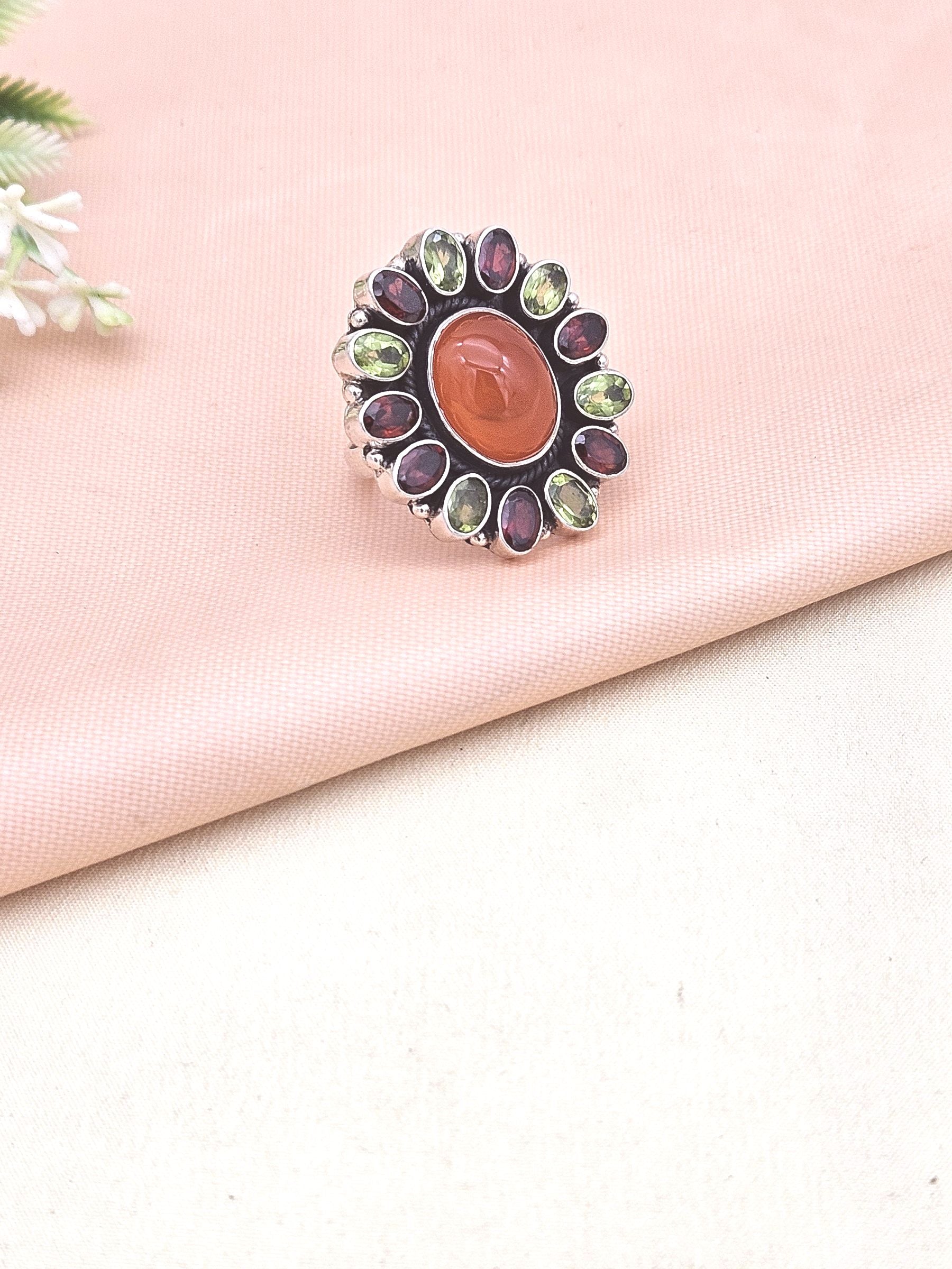 Fine Handcrafted 925 Silver Peridot-Garnet-Carnelian Gem Stones Awesome Flower Designer Finger Ring