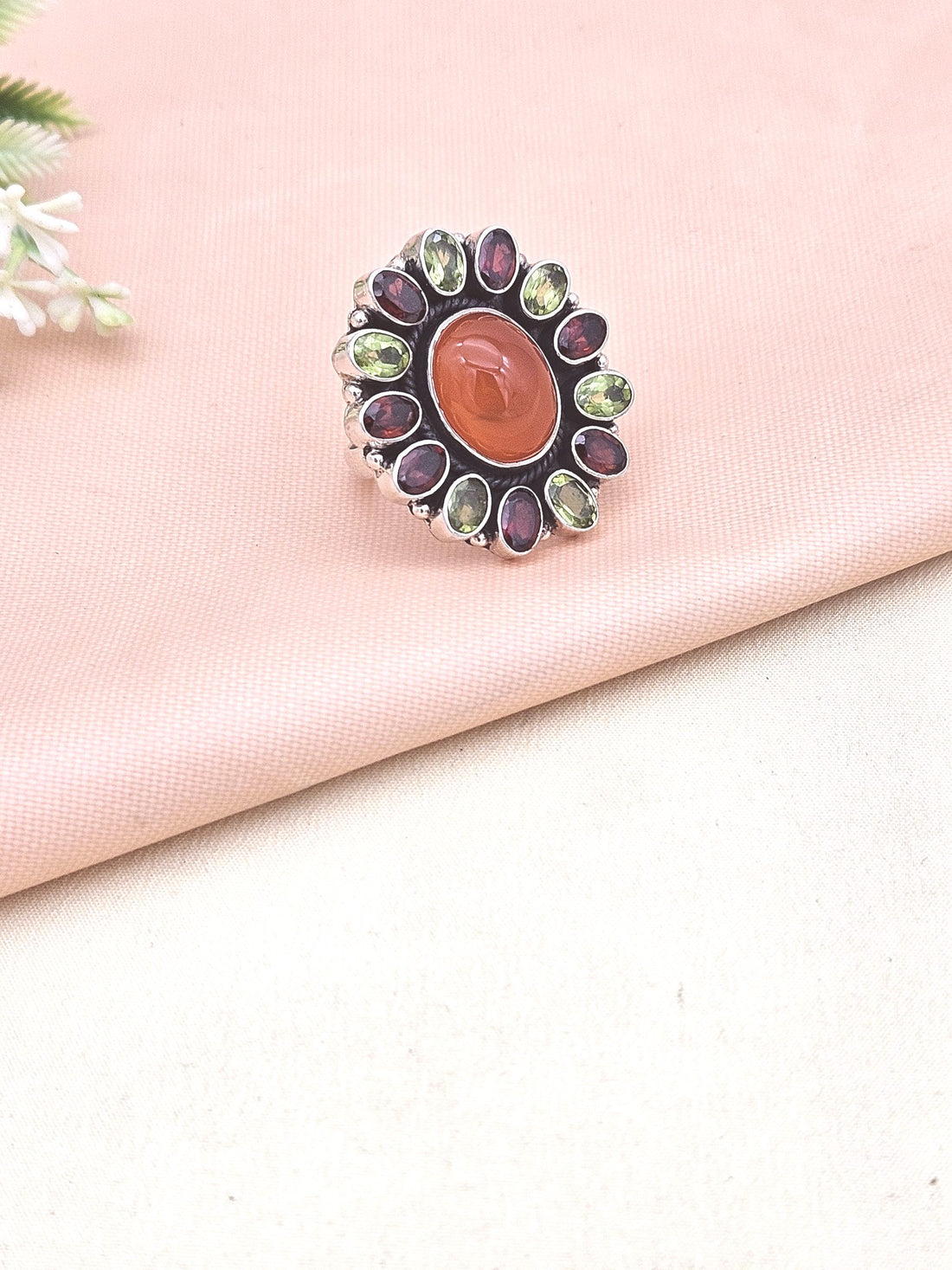 Fine Handcrafted 925 Silver Peridot-Garnet-Carnelian Gem Stones Awesome Flower Designer Finger Ring
