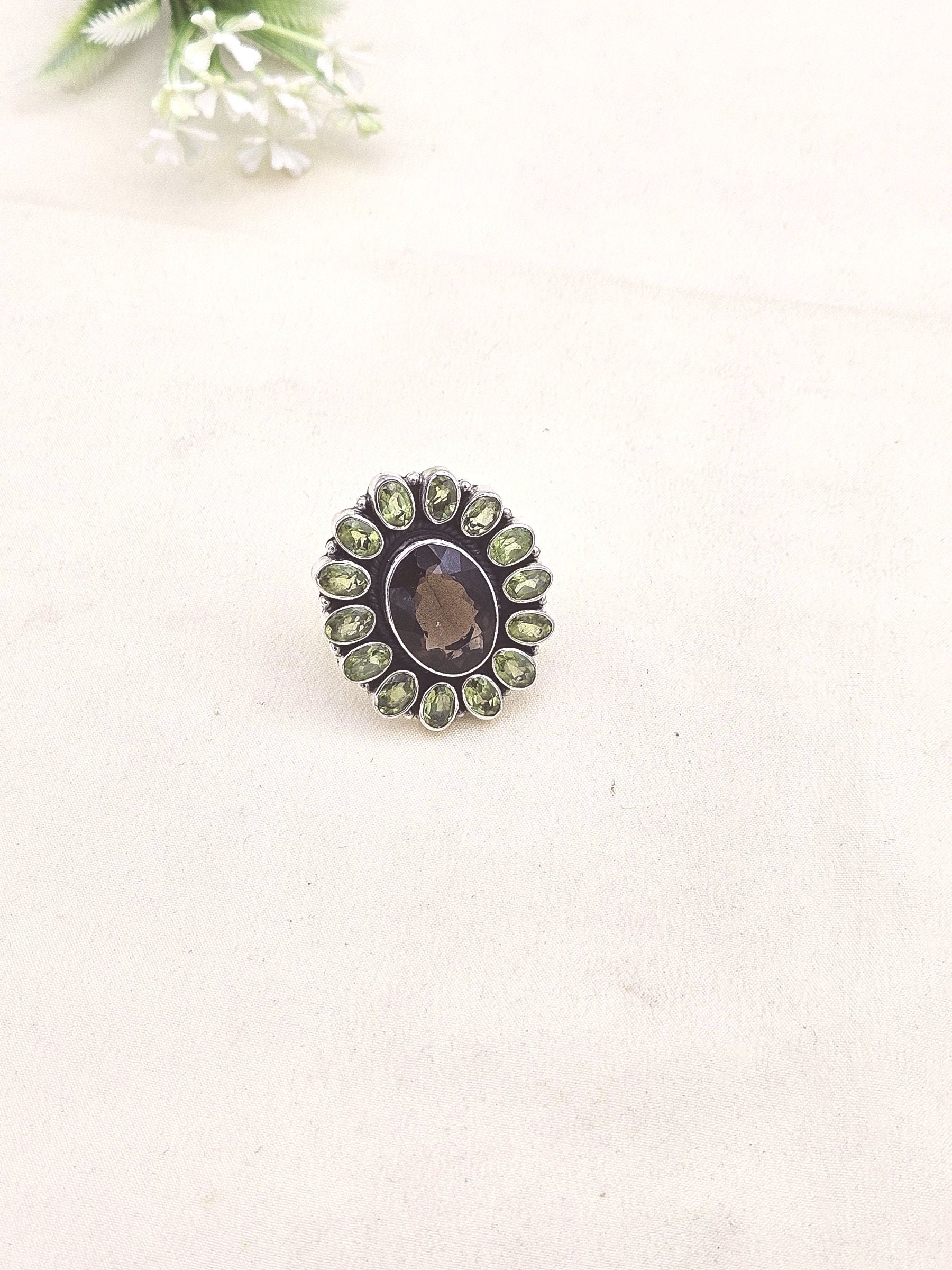 Fine Handcrafted 925 Silver Peridot-Smoky Gem Stones Awesome Flower Designer Finger Ring