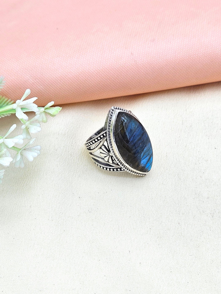 Fine Handcrafted 925 Silver Labradorite Gem Stones Awesome Designer Finger Ring