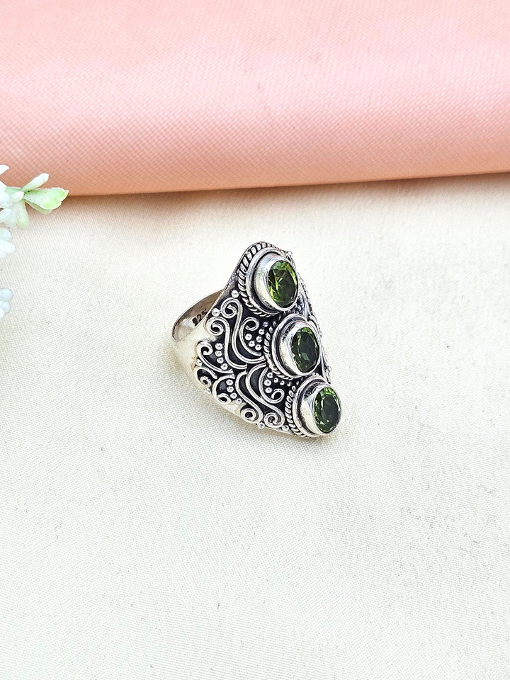 Fine Handcrafted 925 Silver Oxidized Peridot Gem Stones Awesome Designer Finger Ring