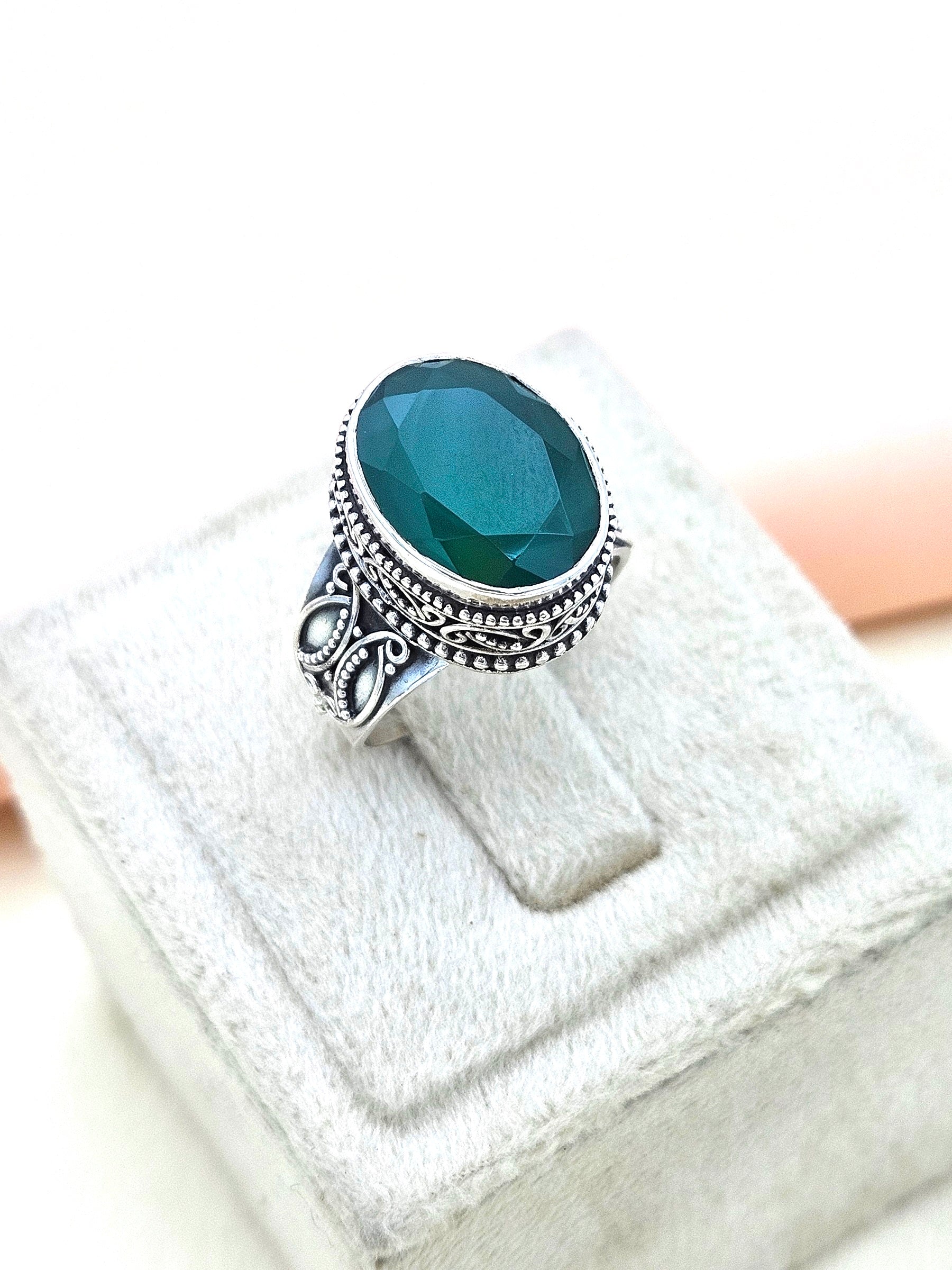 Fine Handcrafted 925 Silver Oxidized Green Onyx Gem Stones Awesome Designer Finger Ring
