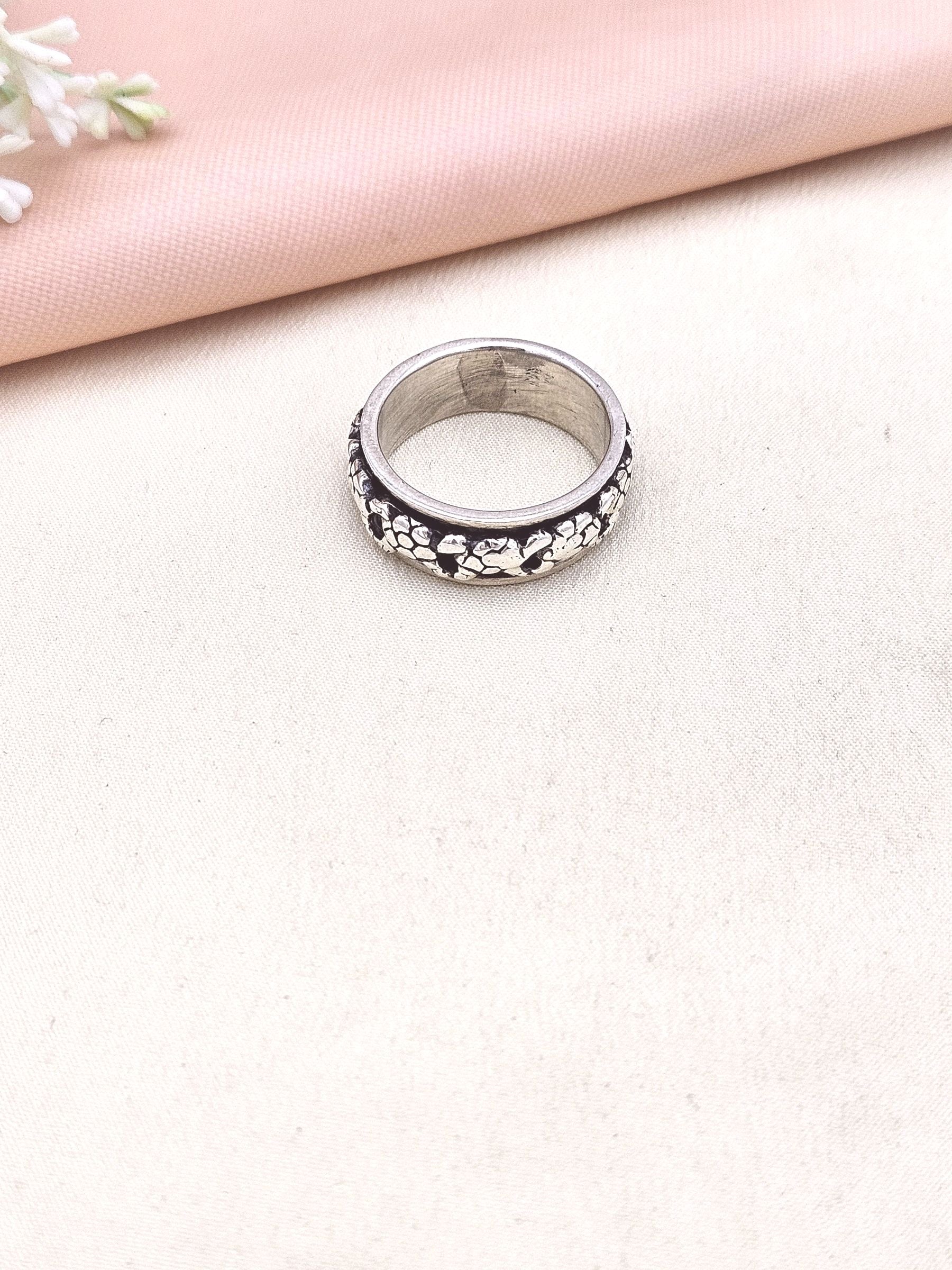 Fine Handcrafted 925 Silver Oxidized Tortoise Designer Moving Challa Finger Ring